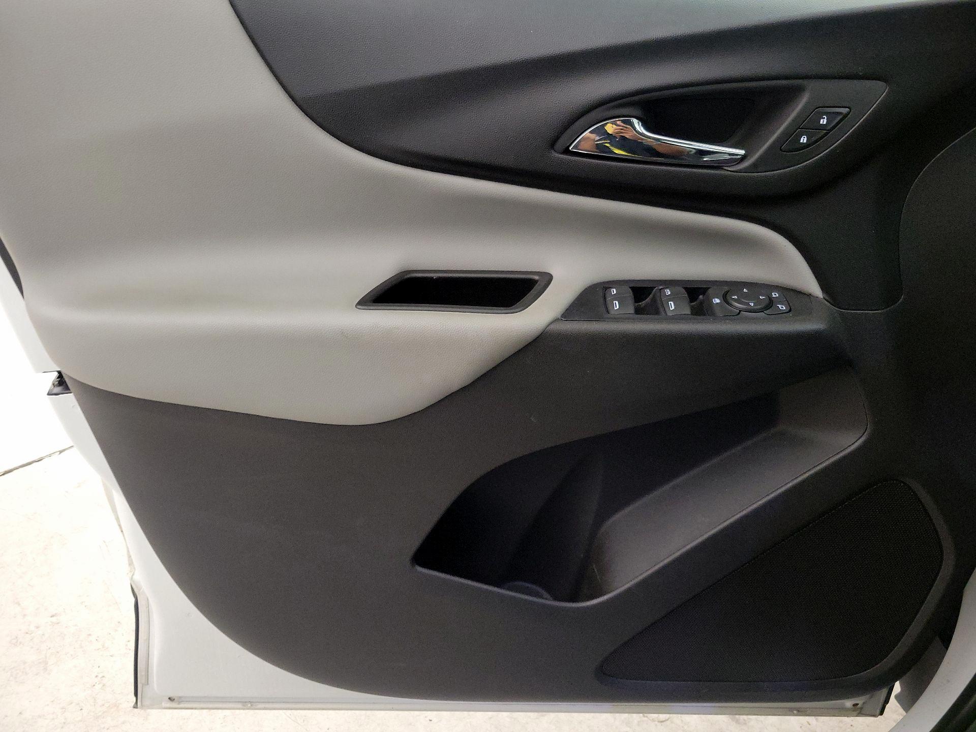 Thumbnail: 2019 Chevrolet Equinox - 12