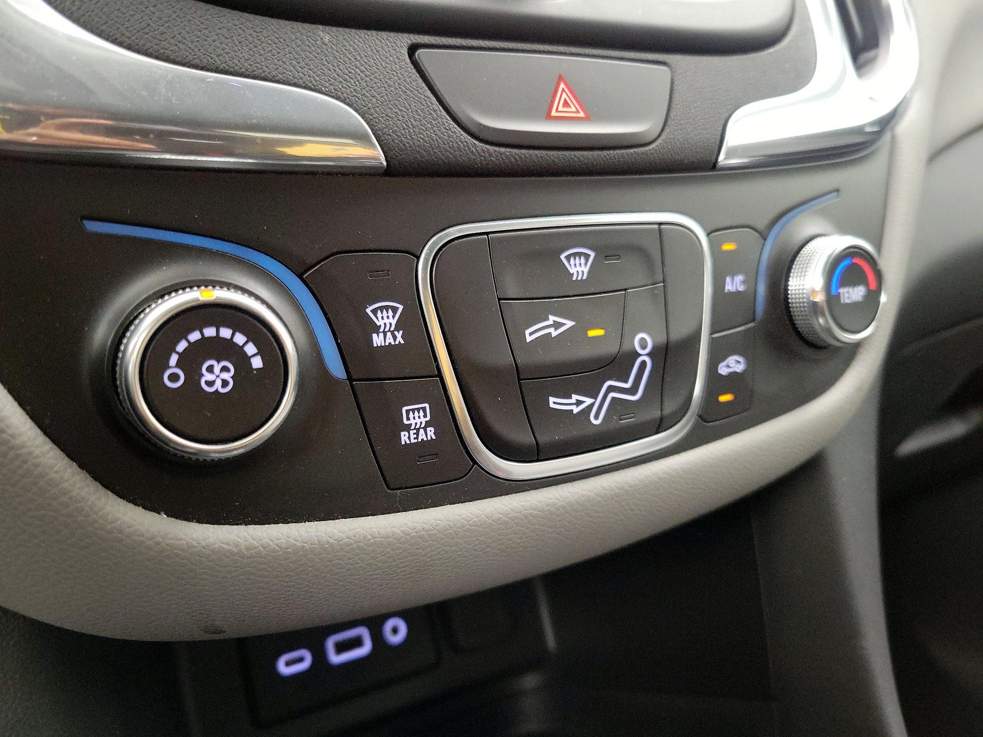Thumbnail: 2019 Chevrolet Equinox - 16