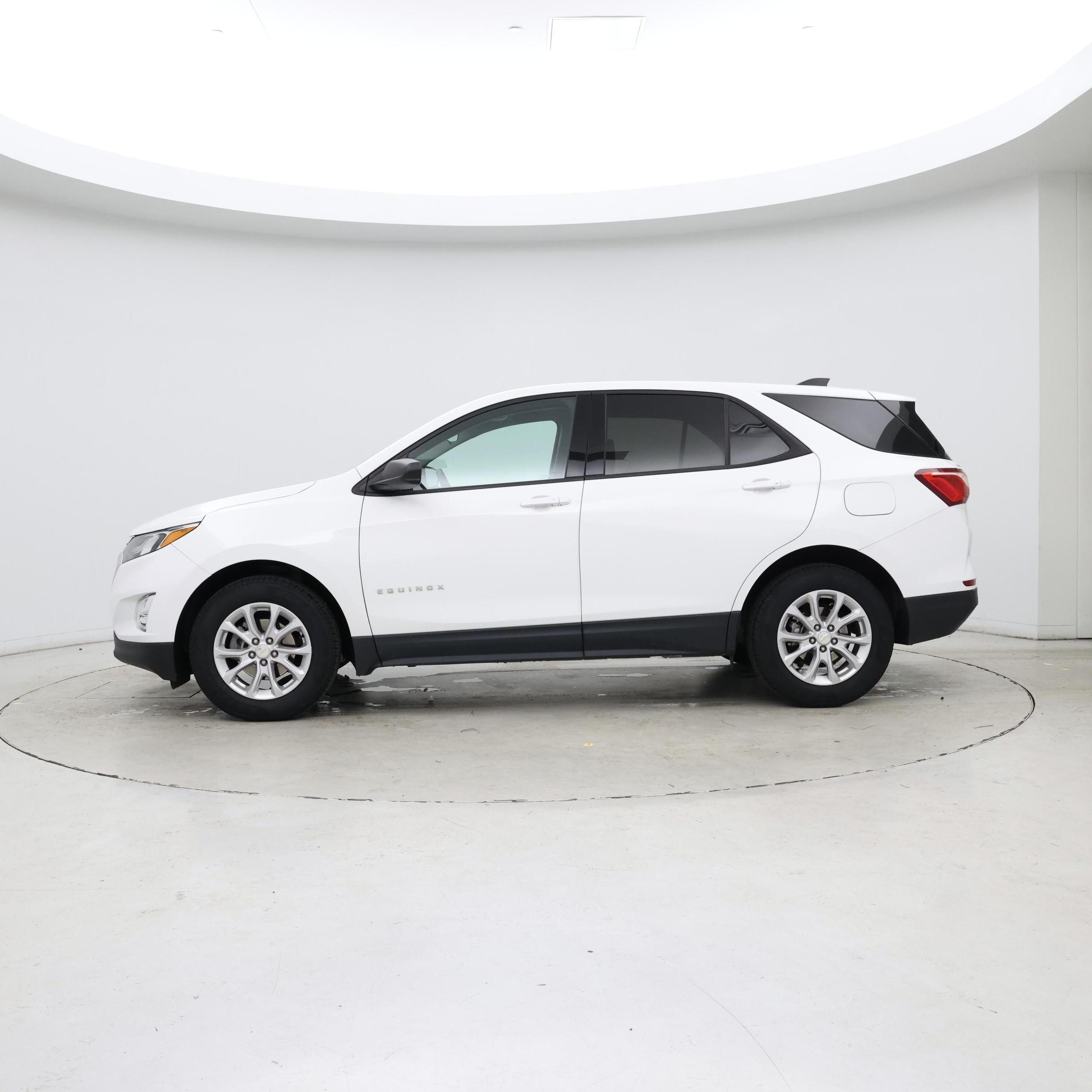 Thumbnail: 2019 Chevrolet Equinox - 3