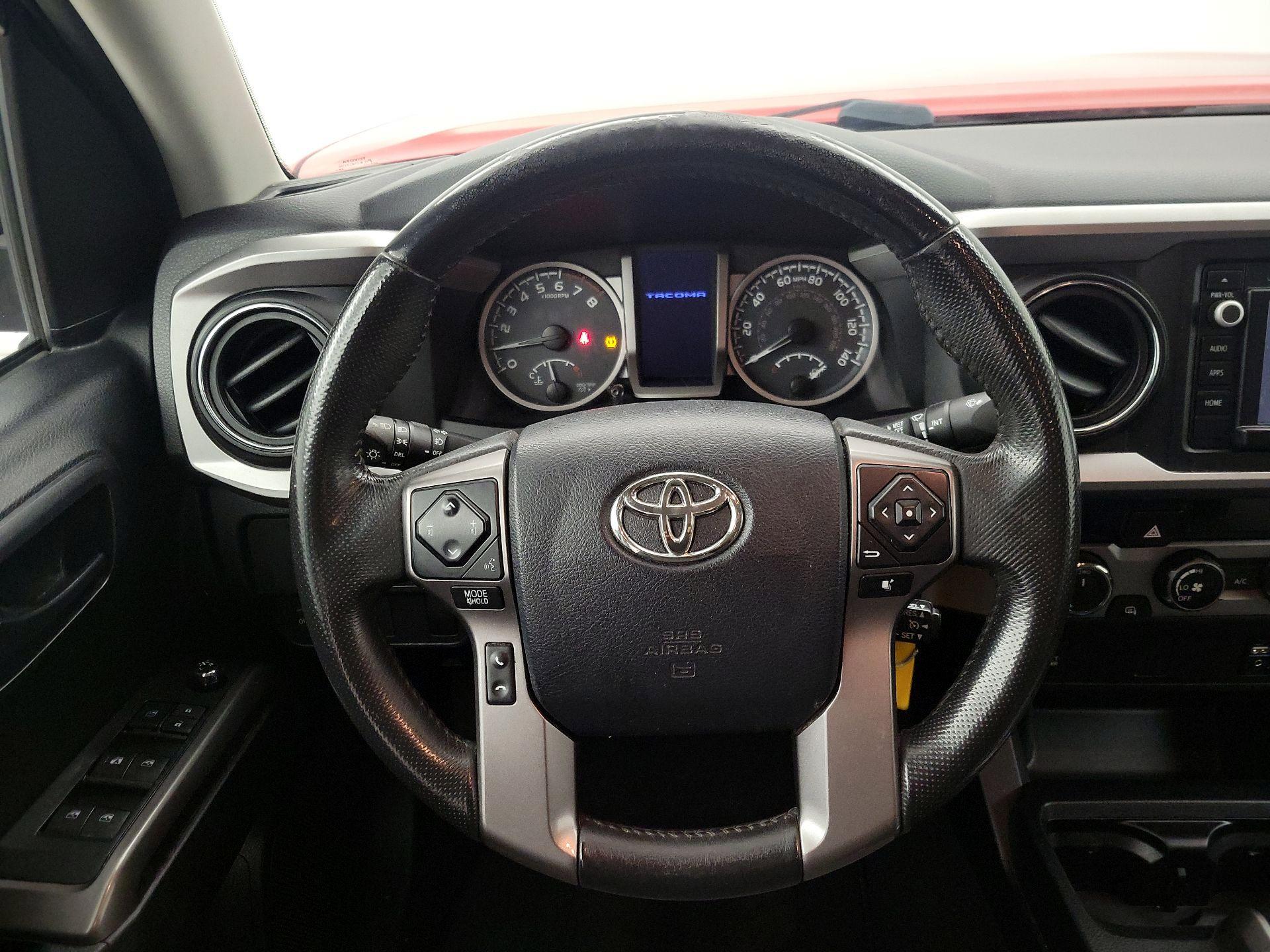 Thumbnail: 2017 Toyota Tacoma - 10