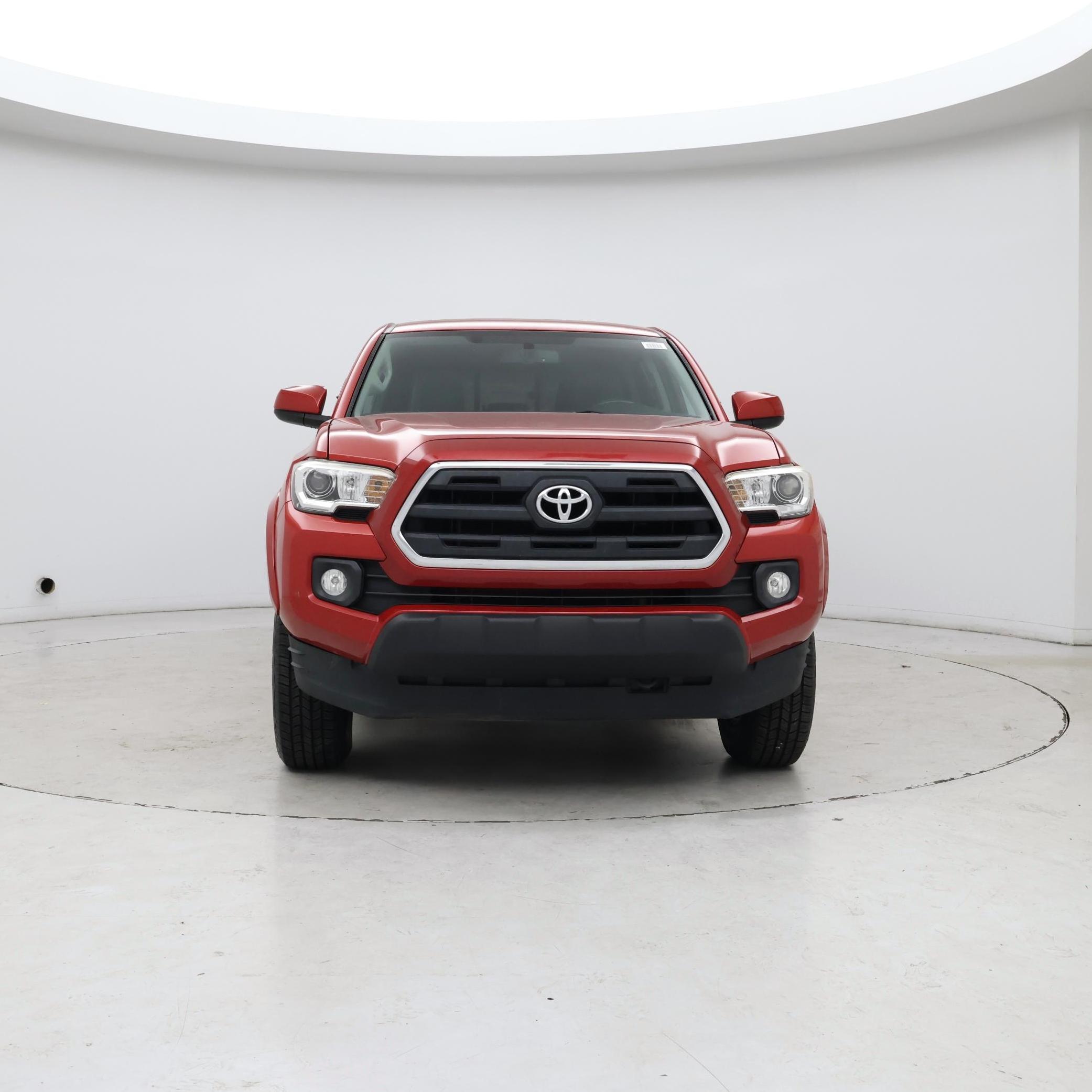 Thumbnail: 2017 Toyota Tacoma - 5