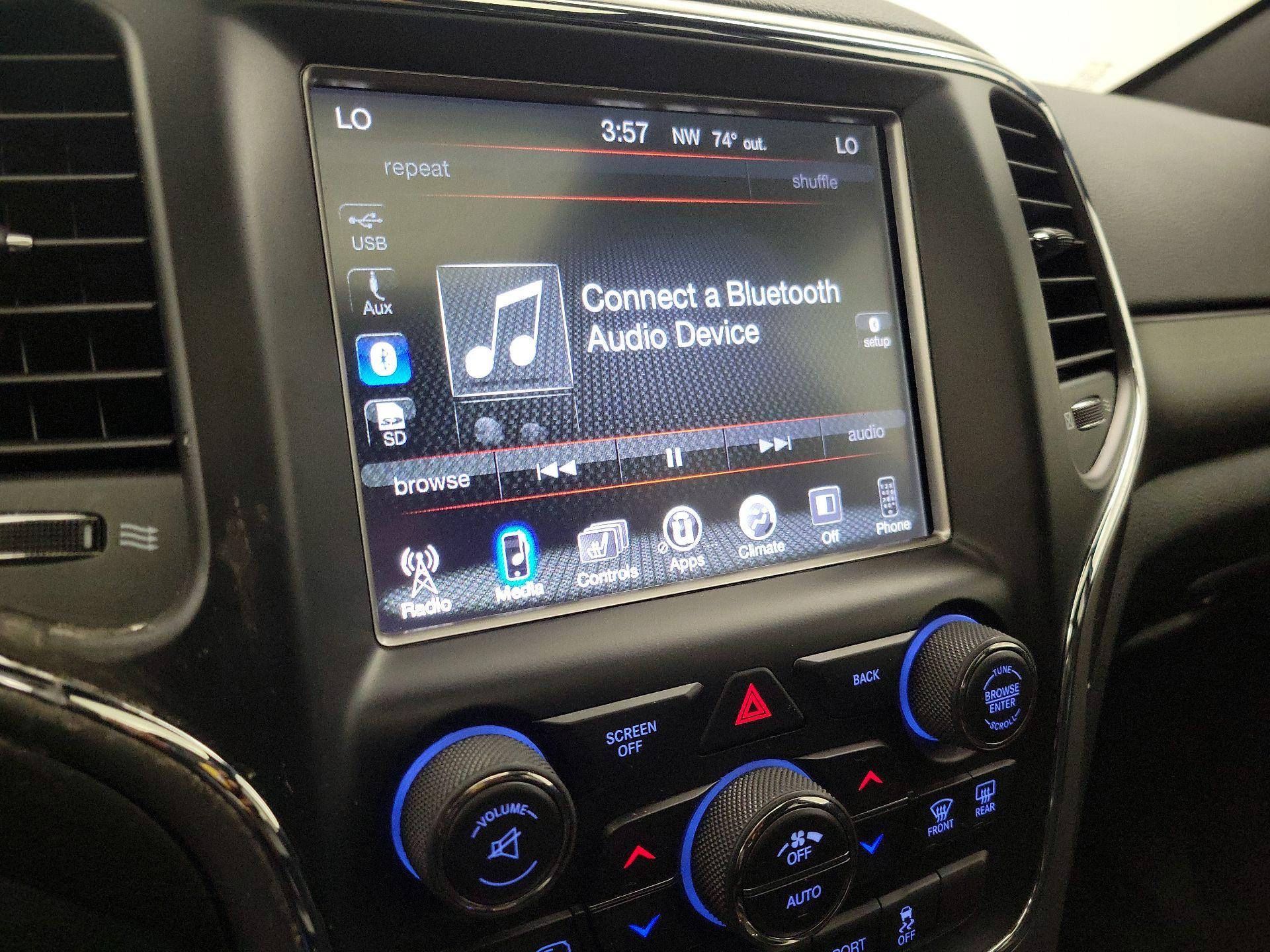 Thumbnail: 2017 Jeep Grand Cherokee - 15
