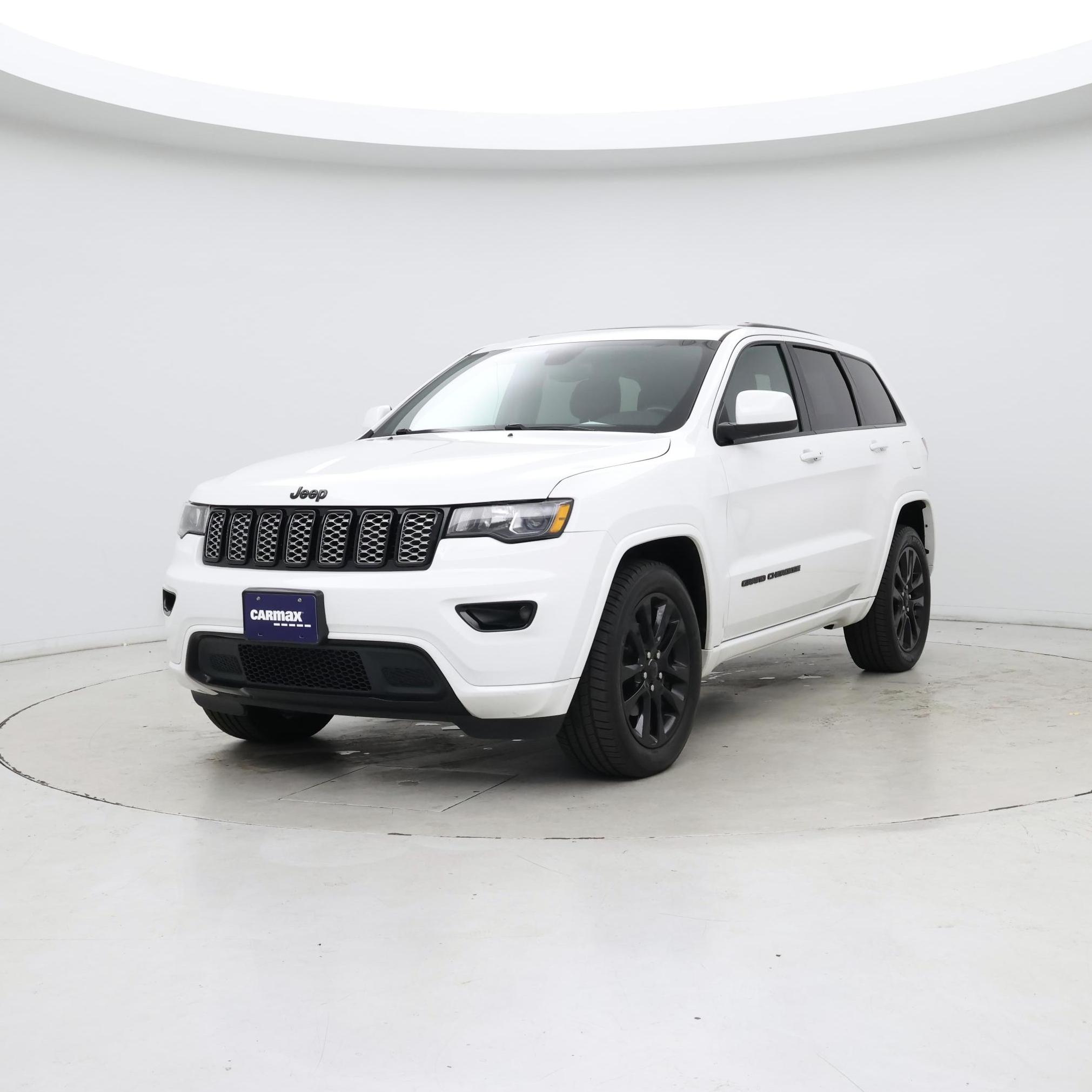Thumbnail: 2017 Jeep Grand Cherokee - 4