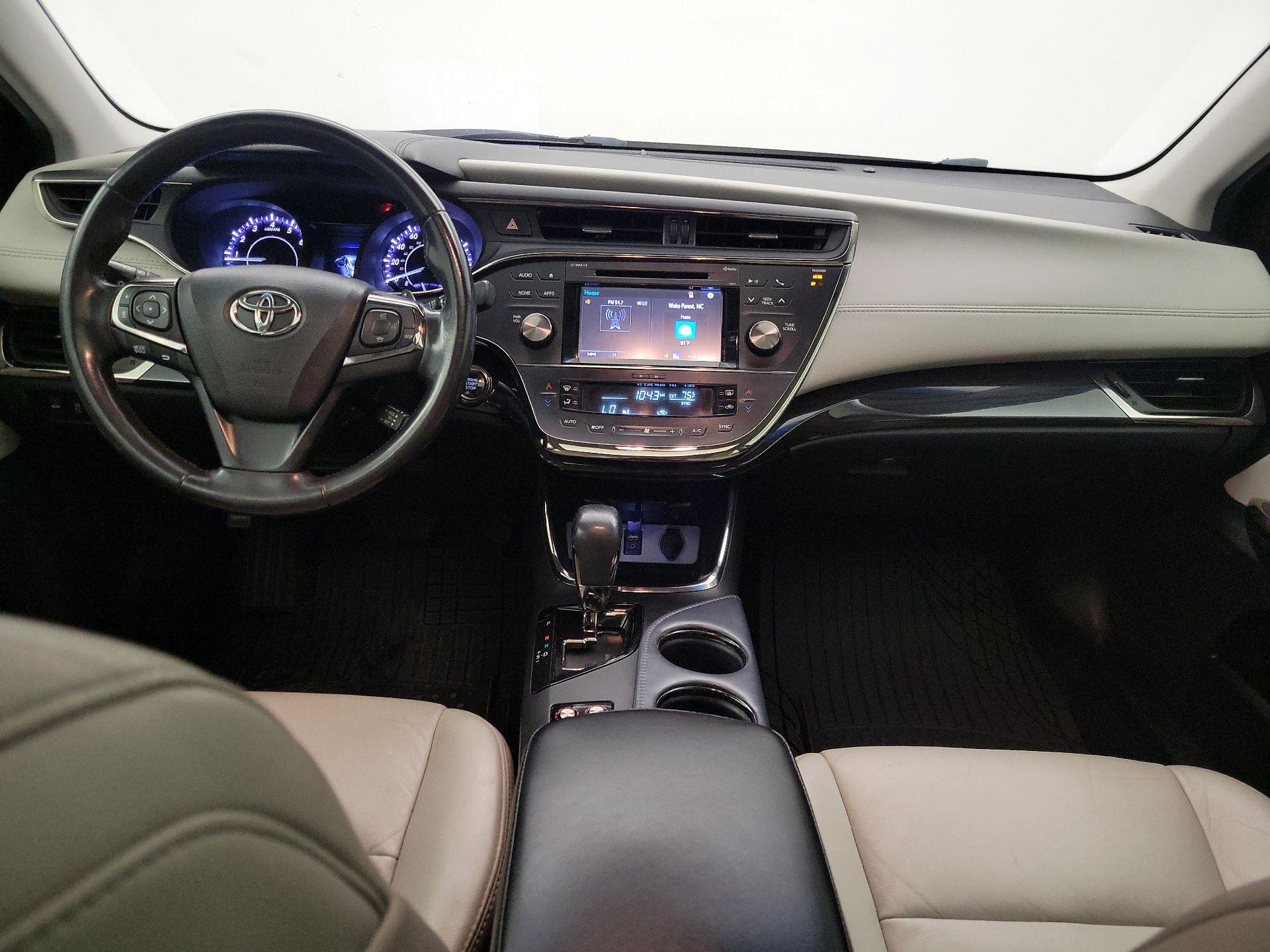 Thumbnail: 2015 Toyota Avalon - 9