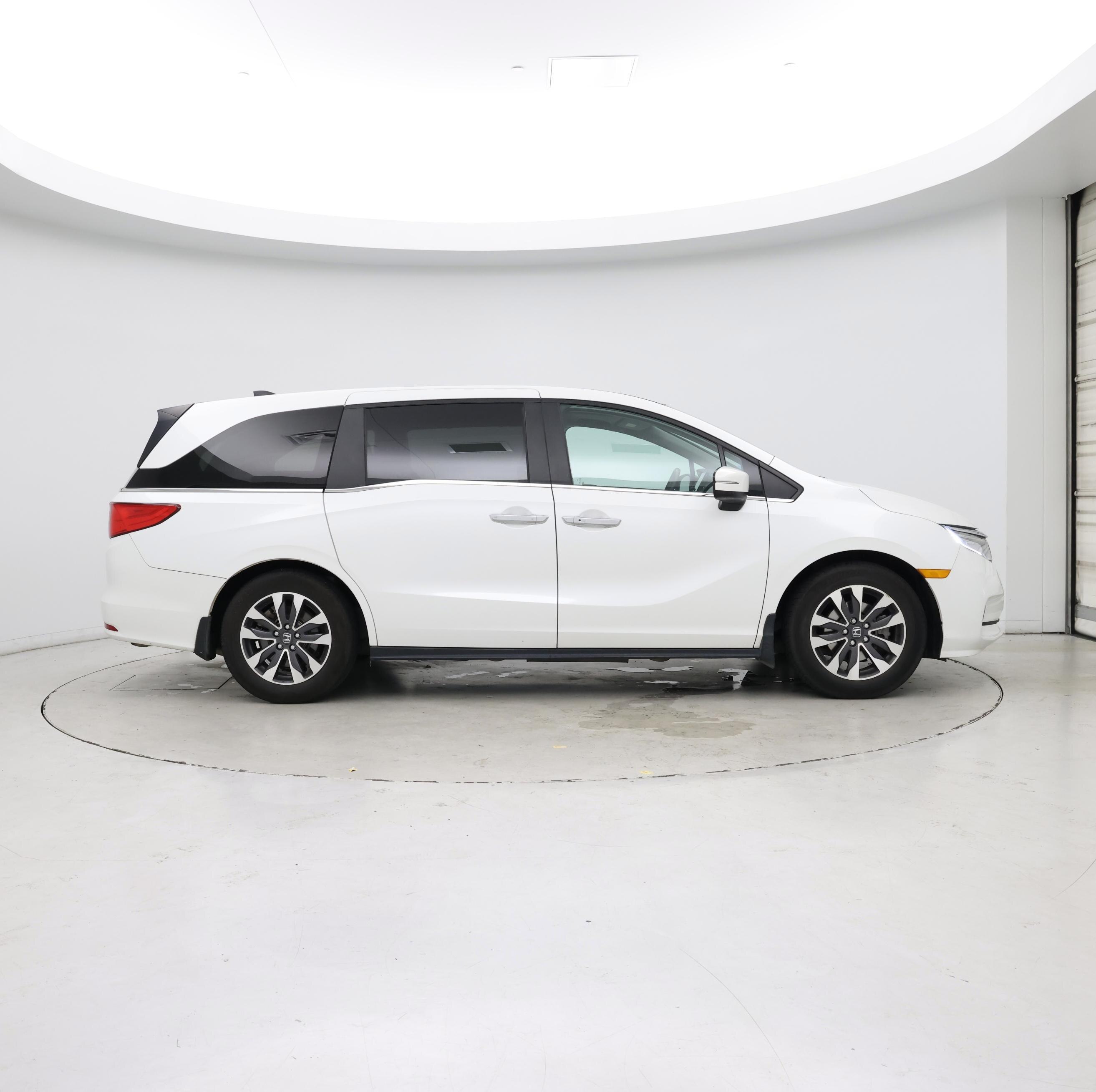 Thumbnail: 2022 Honda Odyssey - 7
