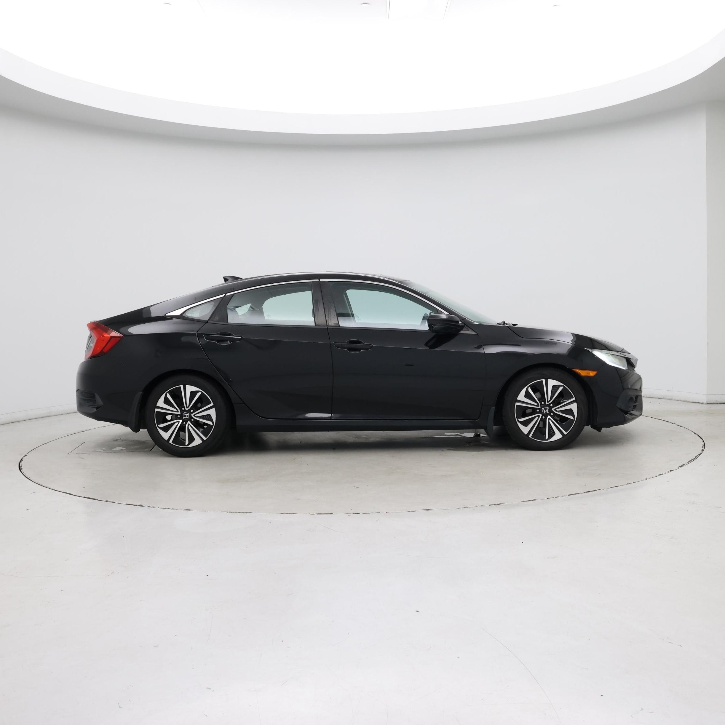 Thumbnail: 2016 Honda Civic - 7