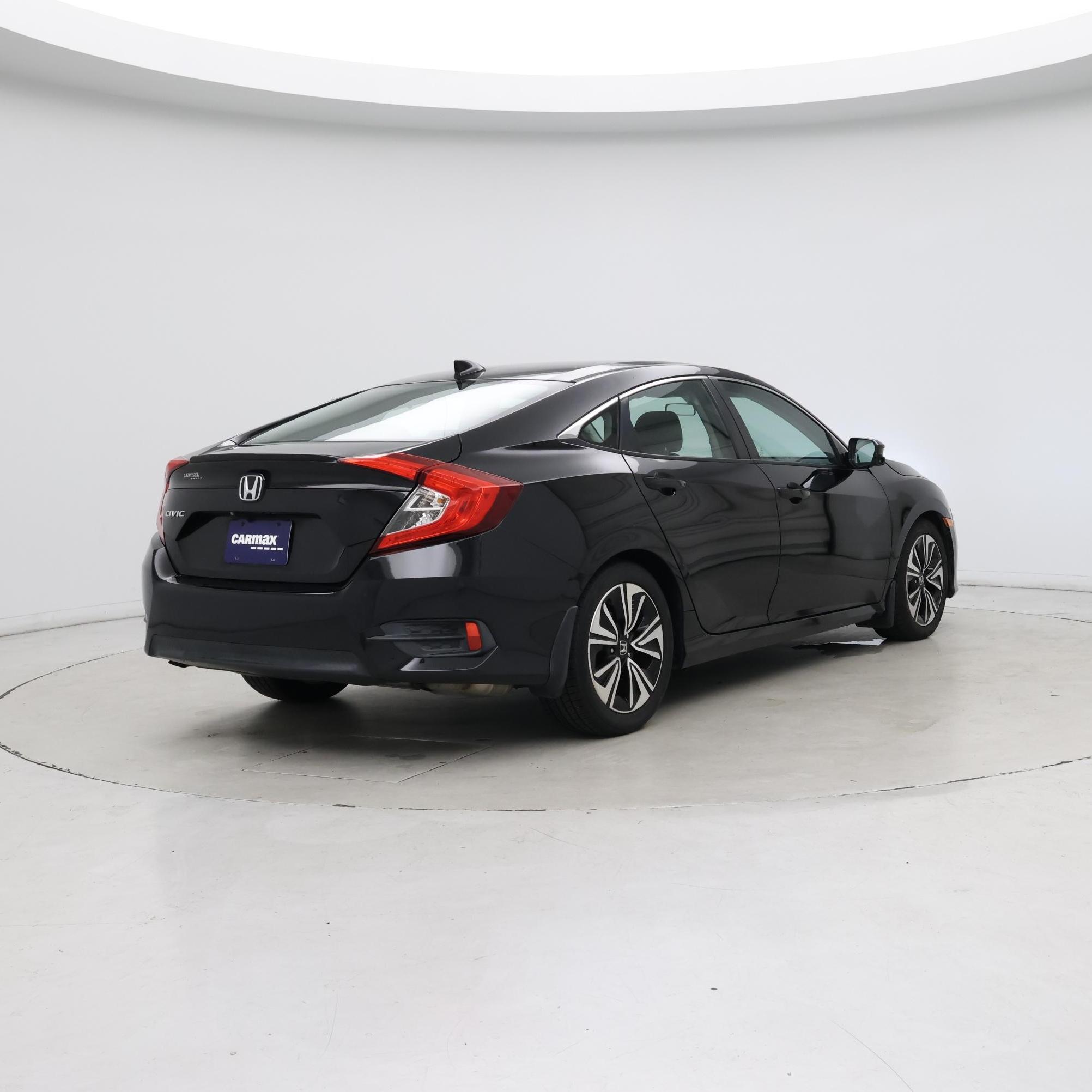 Thumbnail: 2016 Honda Civic - 8