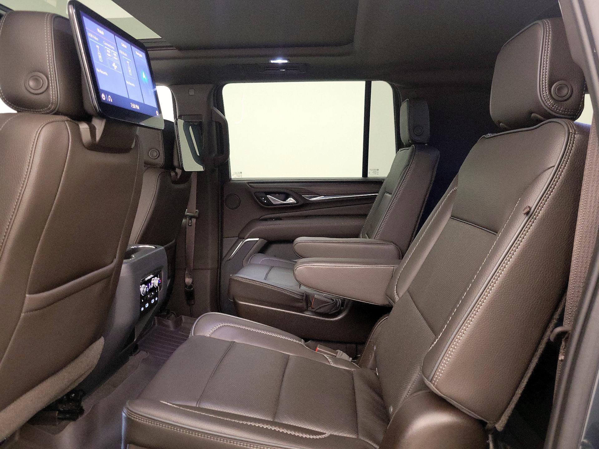 Thumbnail: 2021 GMC Yukon XL - 20