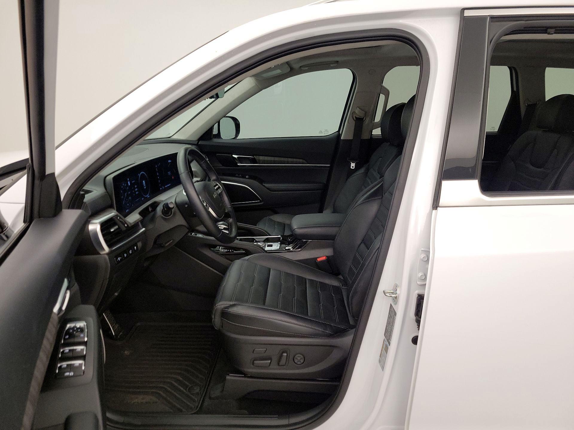 Thumbnail: 2024 Kia Telluride - 11