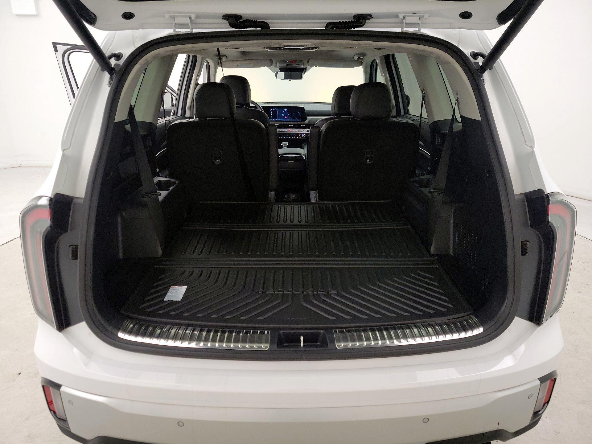 Thumbnail: 2024 Kia Telluride - 20