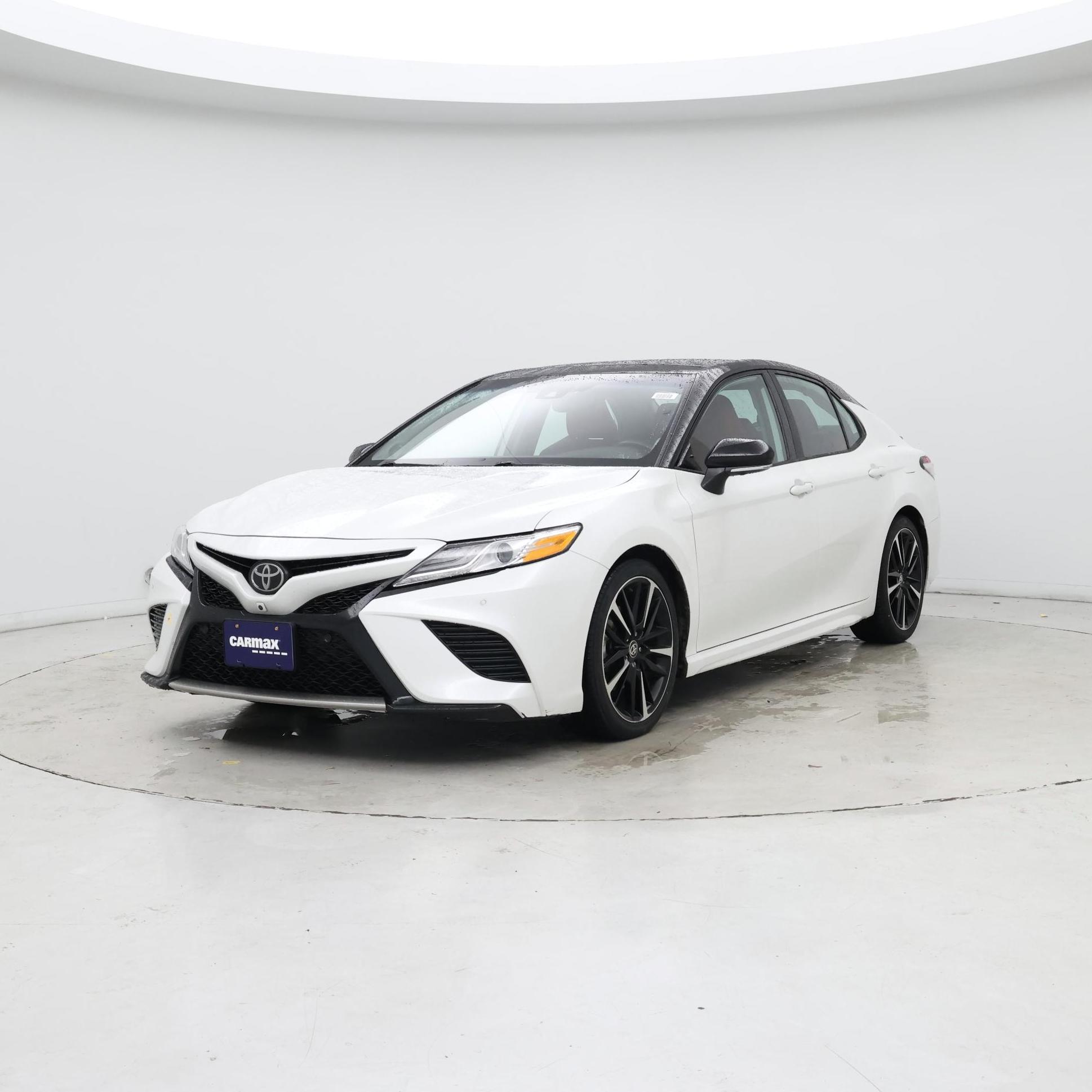 Thumbnail: 2020 Toyota Camry - 4