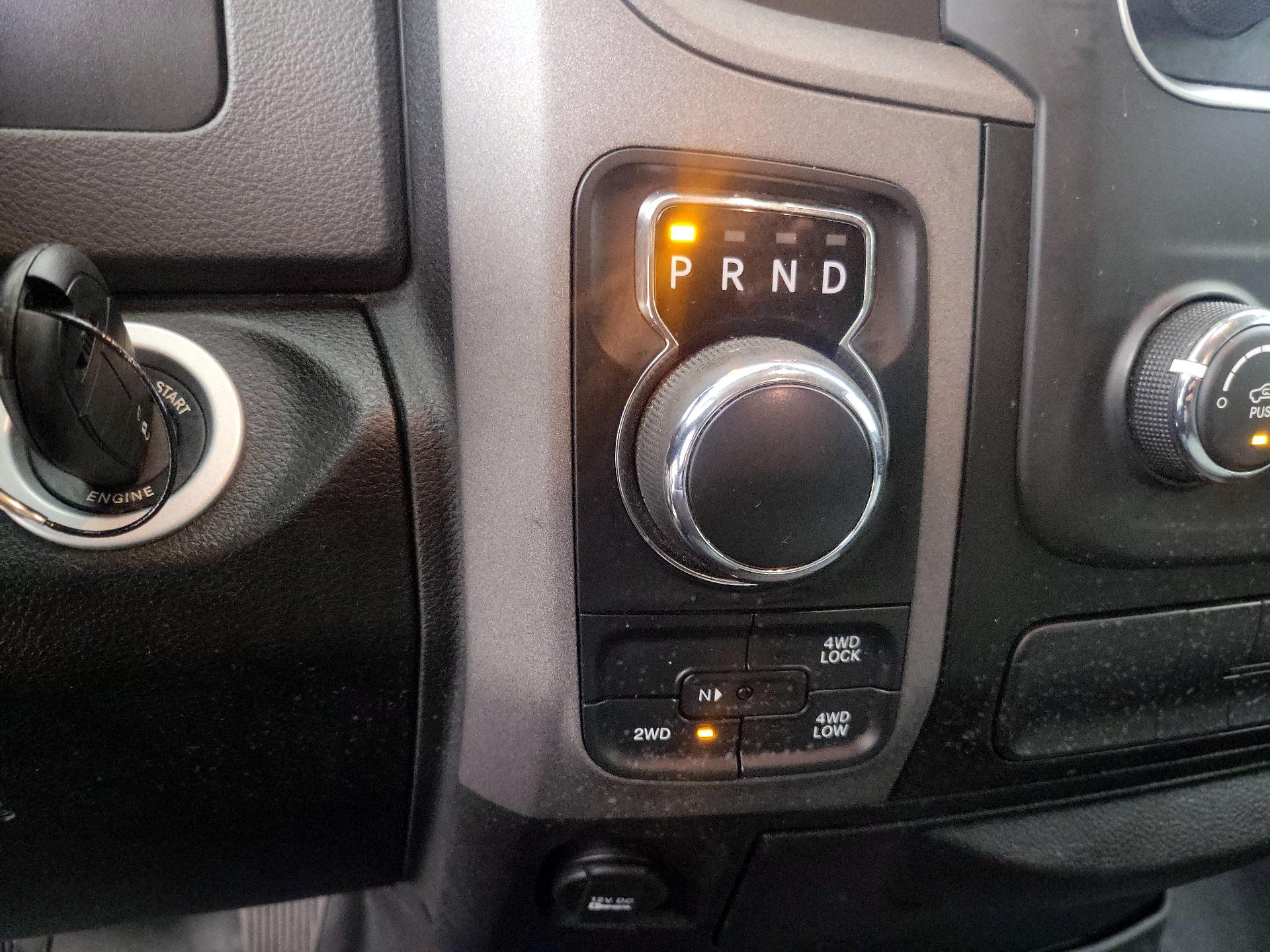 Thumbnail: 2019 RAM 1500 Classic - 17