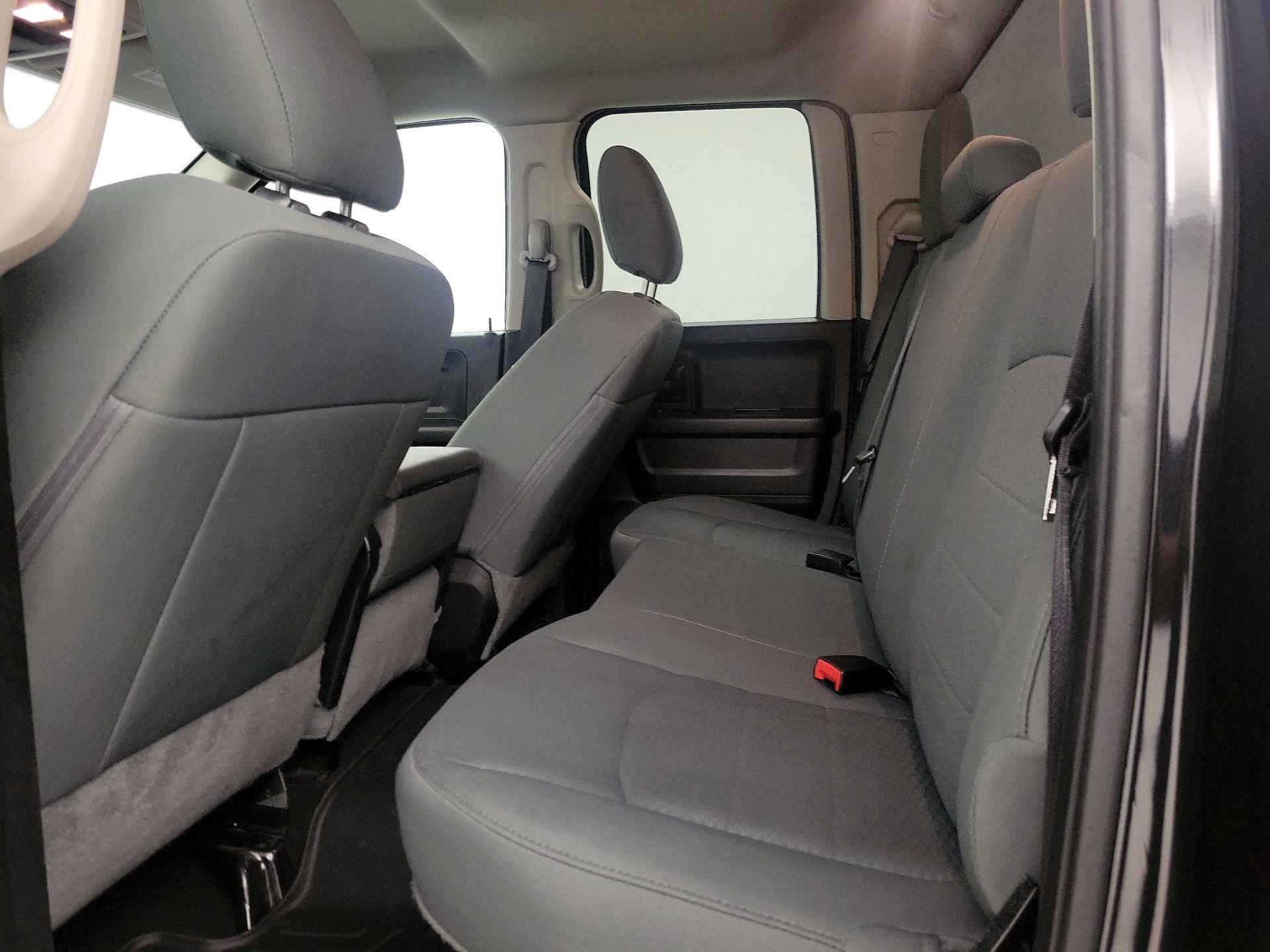 Thumbnail: 2019 RAM 1500 Classic - 19