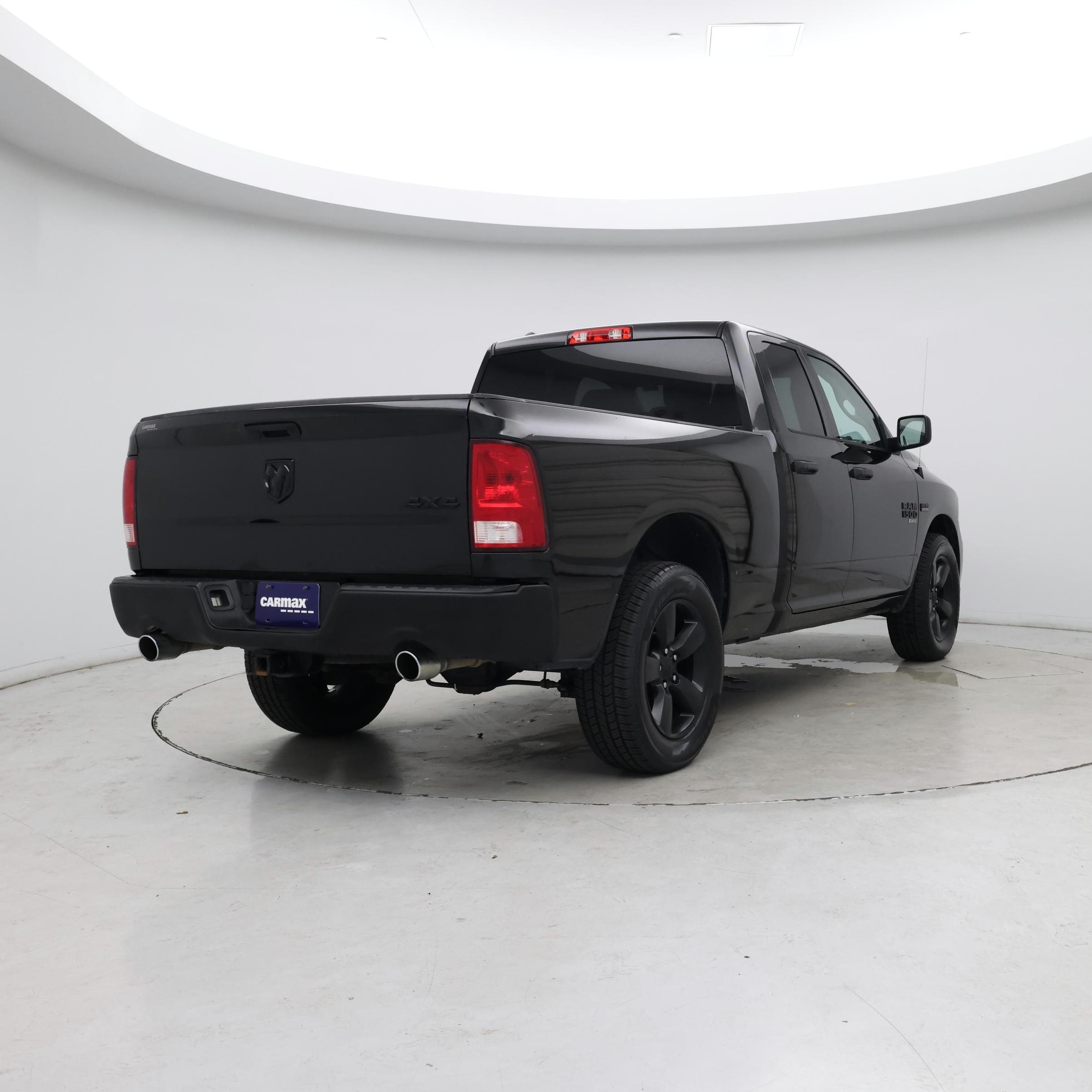 Thumbnail: 2019 RAM 1500 Classic - 8
