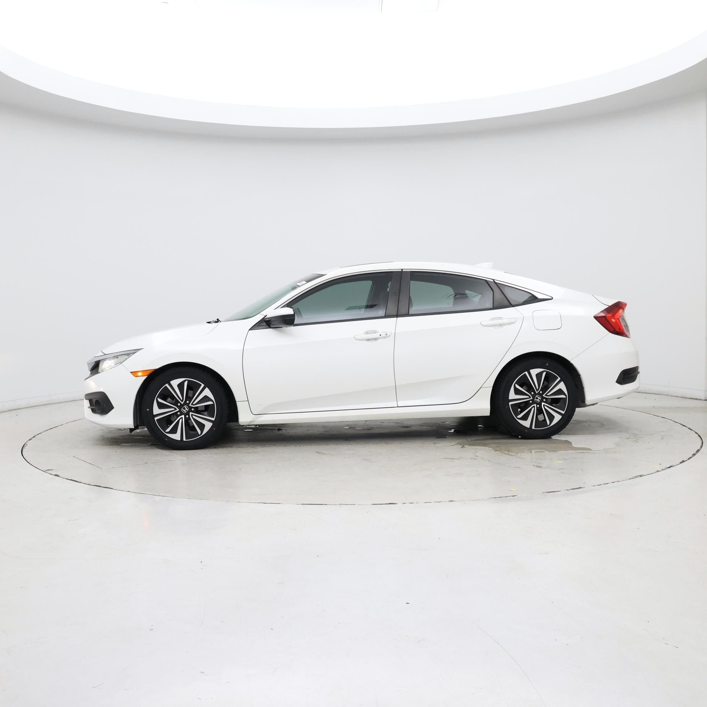 Thumbnail: 2018 Honda Civic - 3