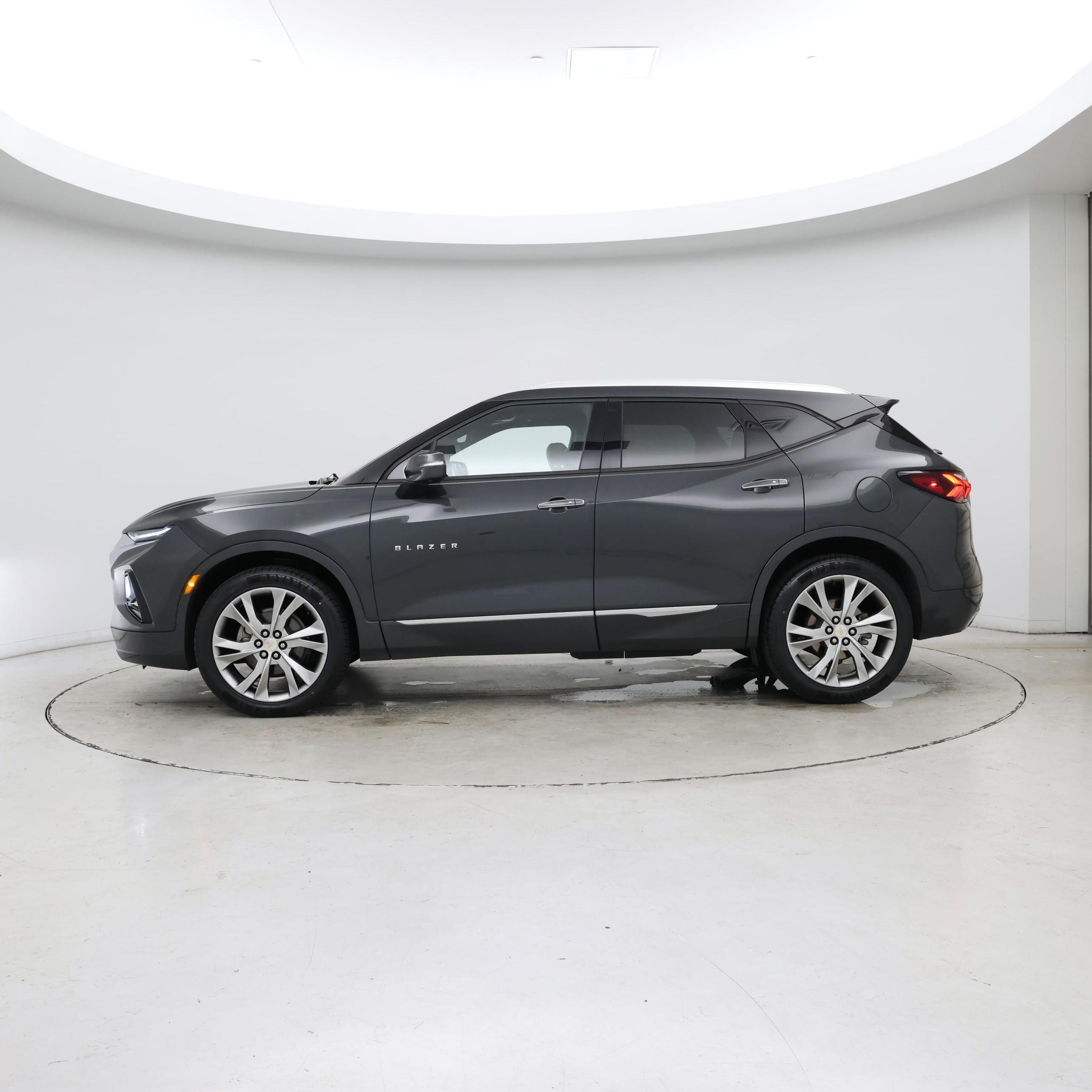Thumbnail: 2019 Chevrolet Blazer - 3