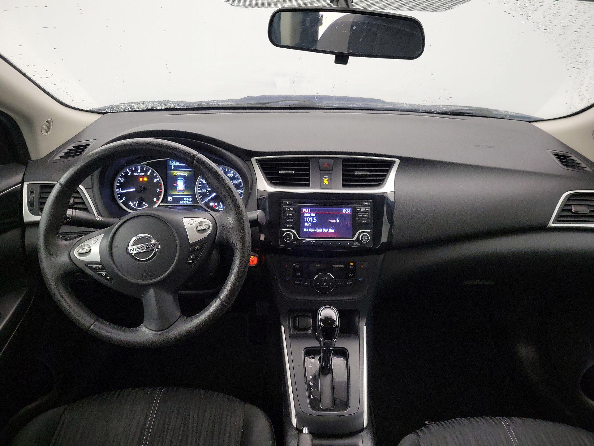 Thumbnail: 2018 Nissan Sentra - 9