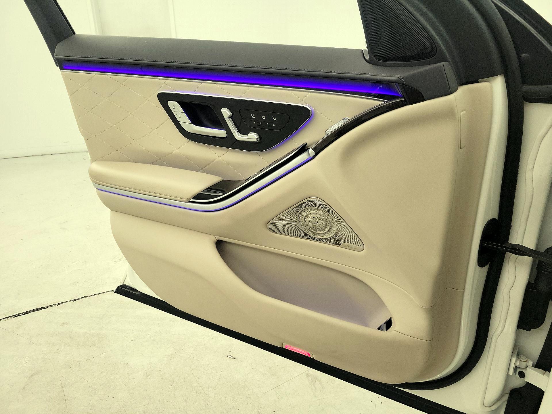 Thumbnail: 2023 Mercedes-Benz S-Class - 12