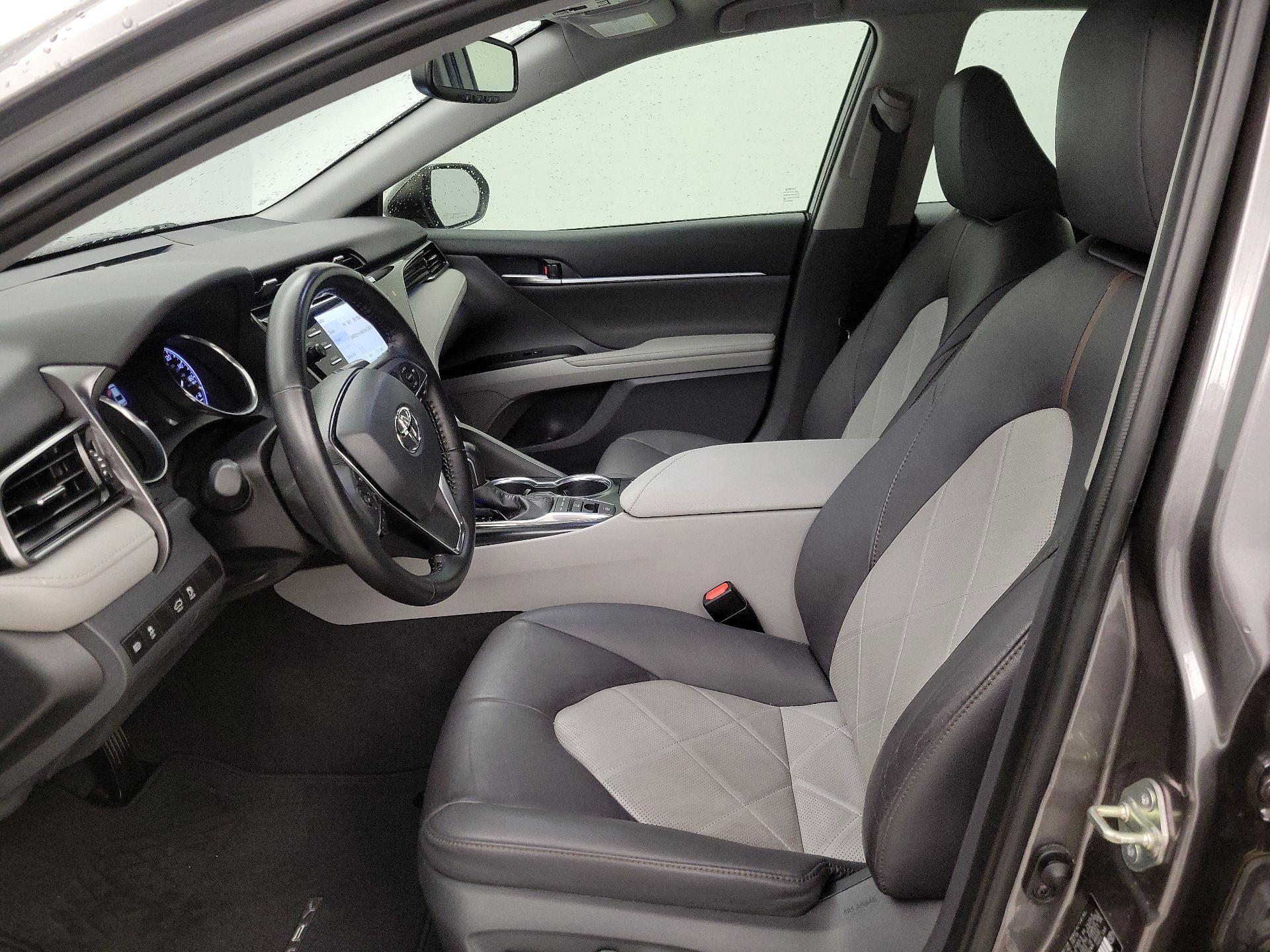 Thumbnail: 2019 Toyota Camry - 11