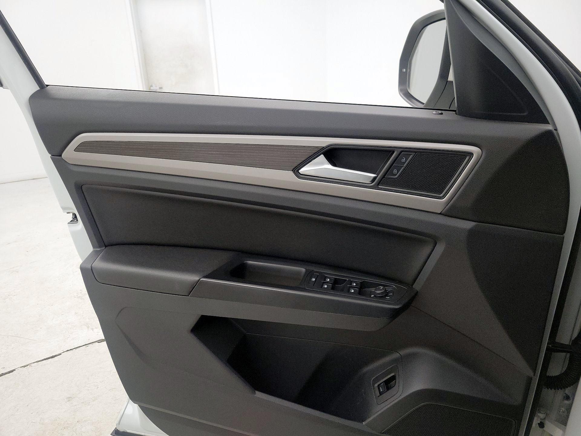 Thumbnail: 2020 Volkswagen Atlas - 12
