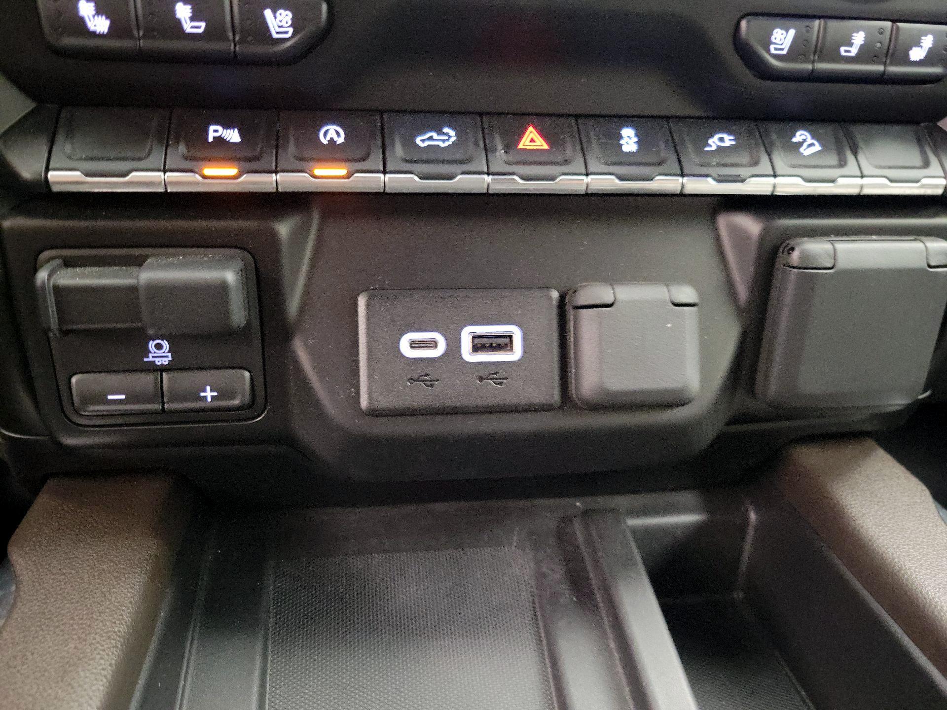 Thumbnail: 2019 Chevrolet Silverado 1500 - 19