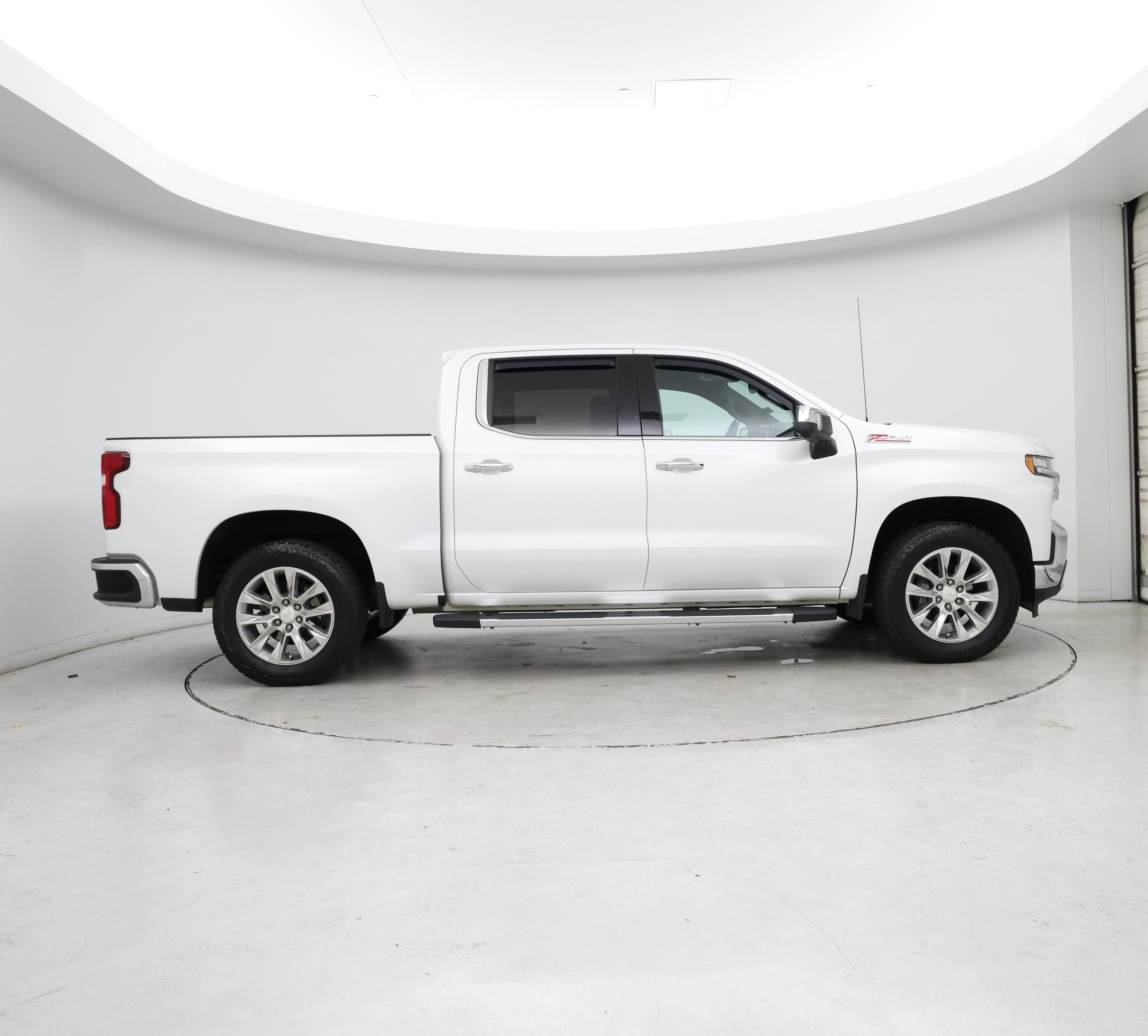 Thumbnail: 2019 Chevrolet Silverado 1500 - 7