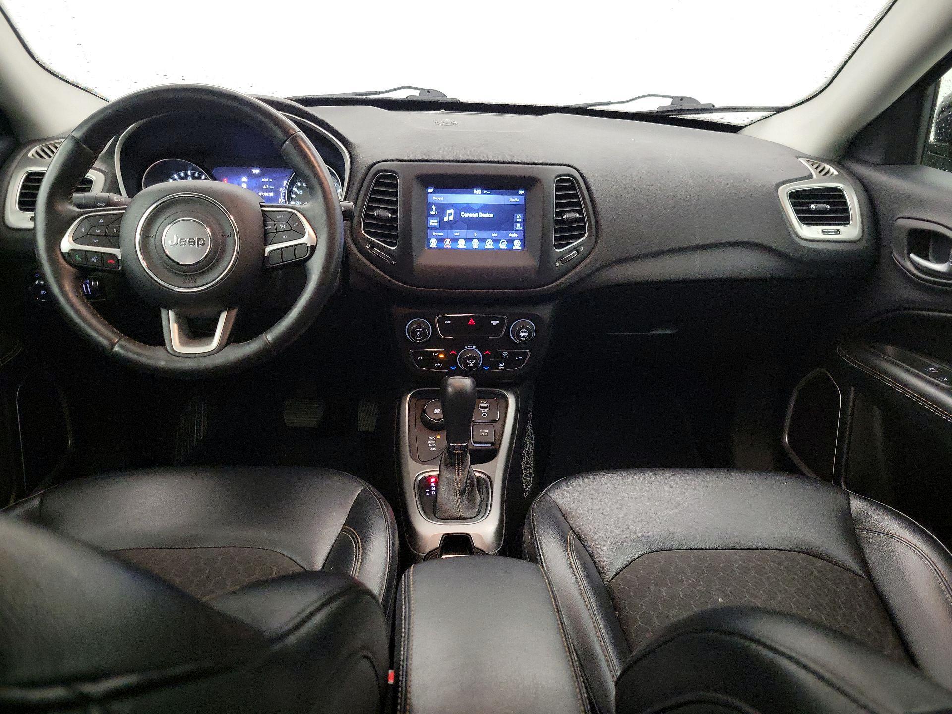 Thumbnail: 2017 Jeep Compass - 9