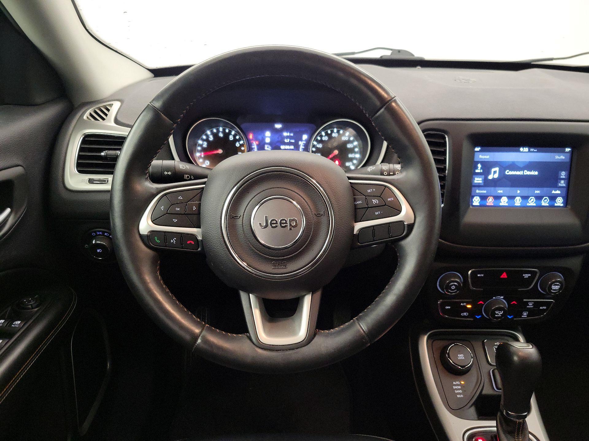 Thumbnail: 2017 Jeep Compass - 10