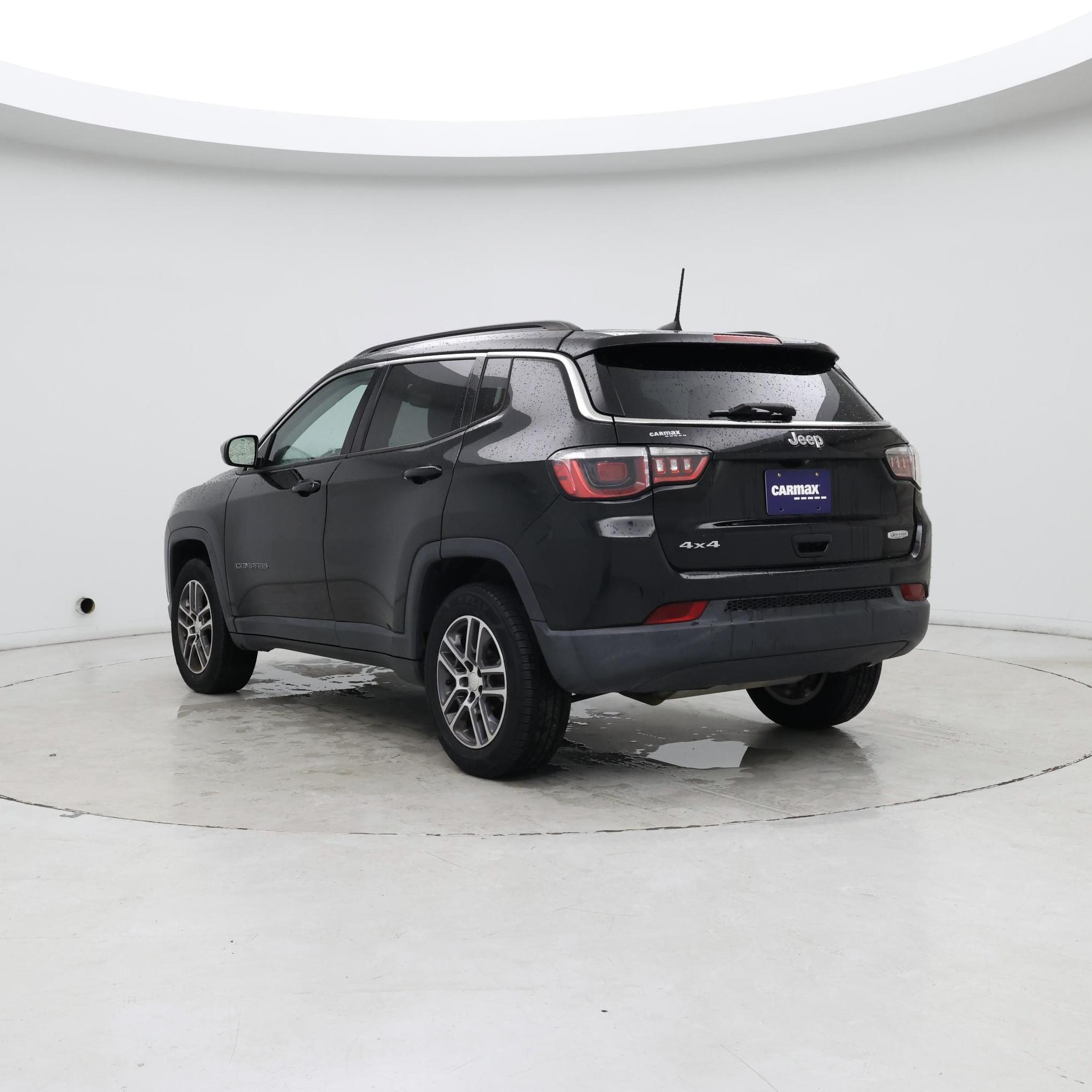 Thumbnail: 2017 Jeep Compass - 2
