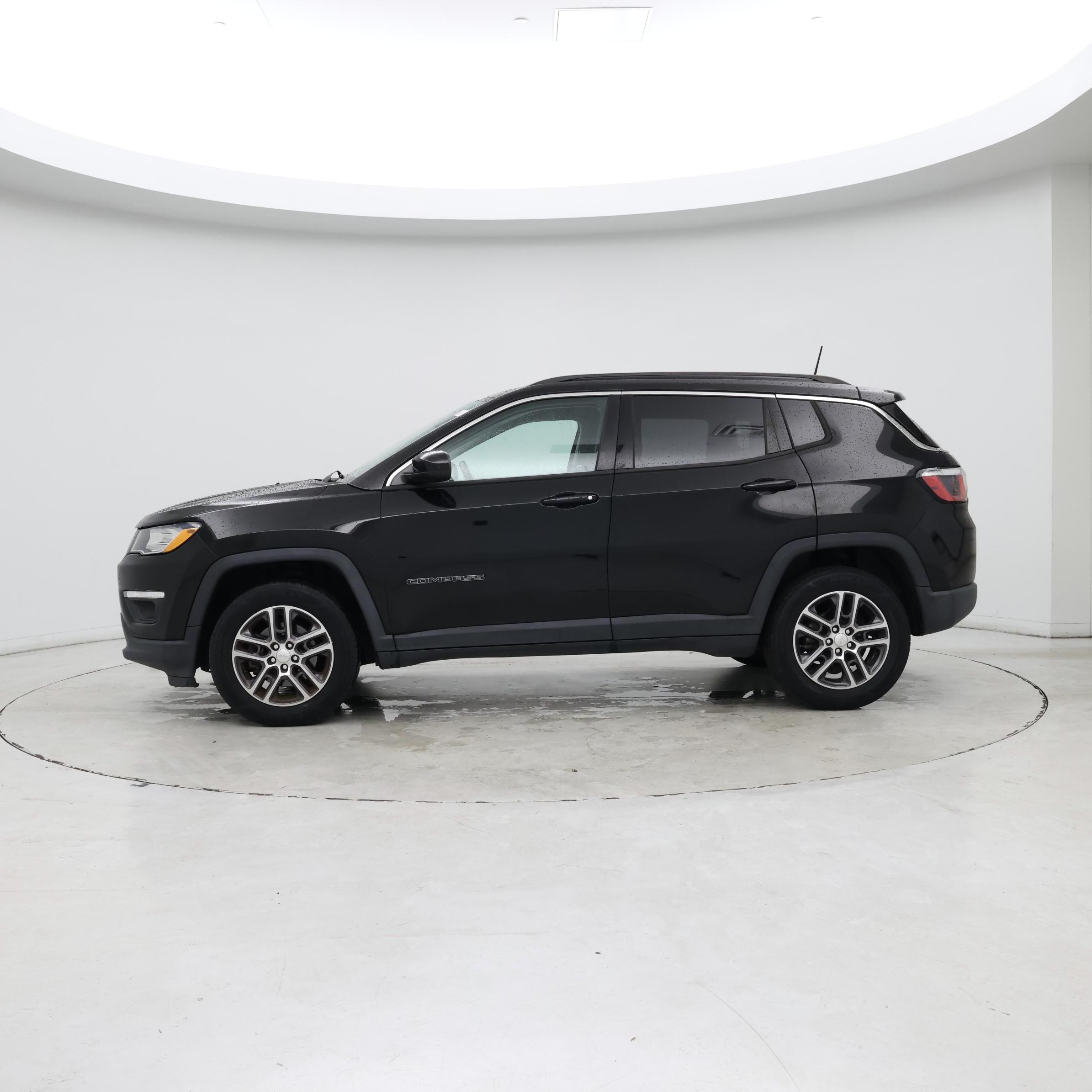 Thumbnail: 2017 Jeep Compass - 3