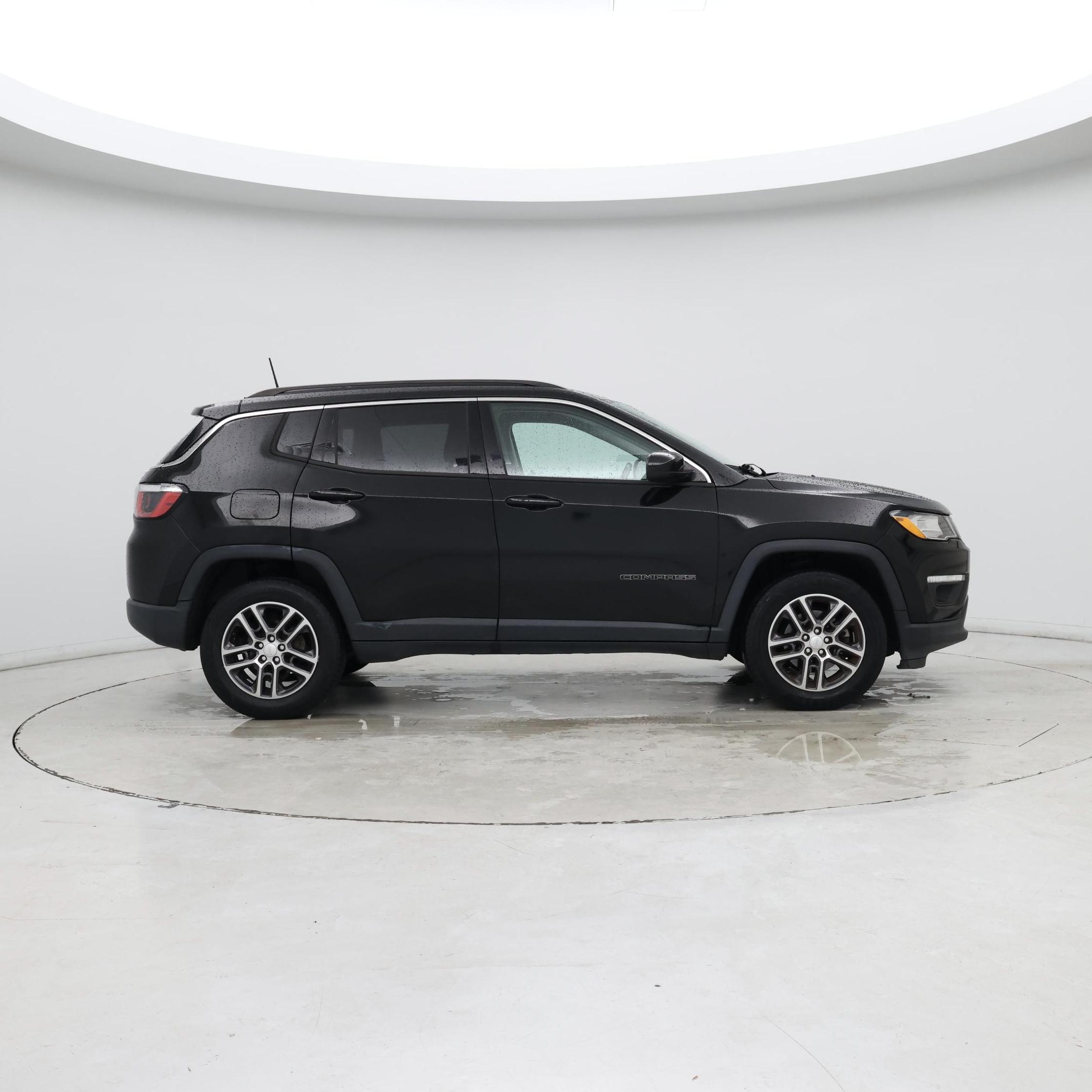 Thumbnail: 2017 Jeep Compass - 7