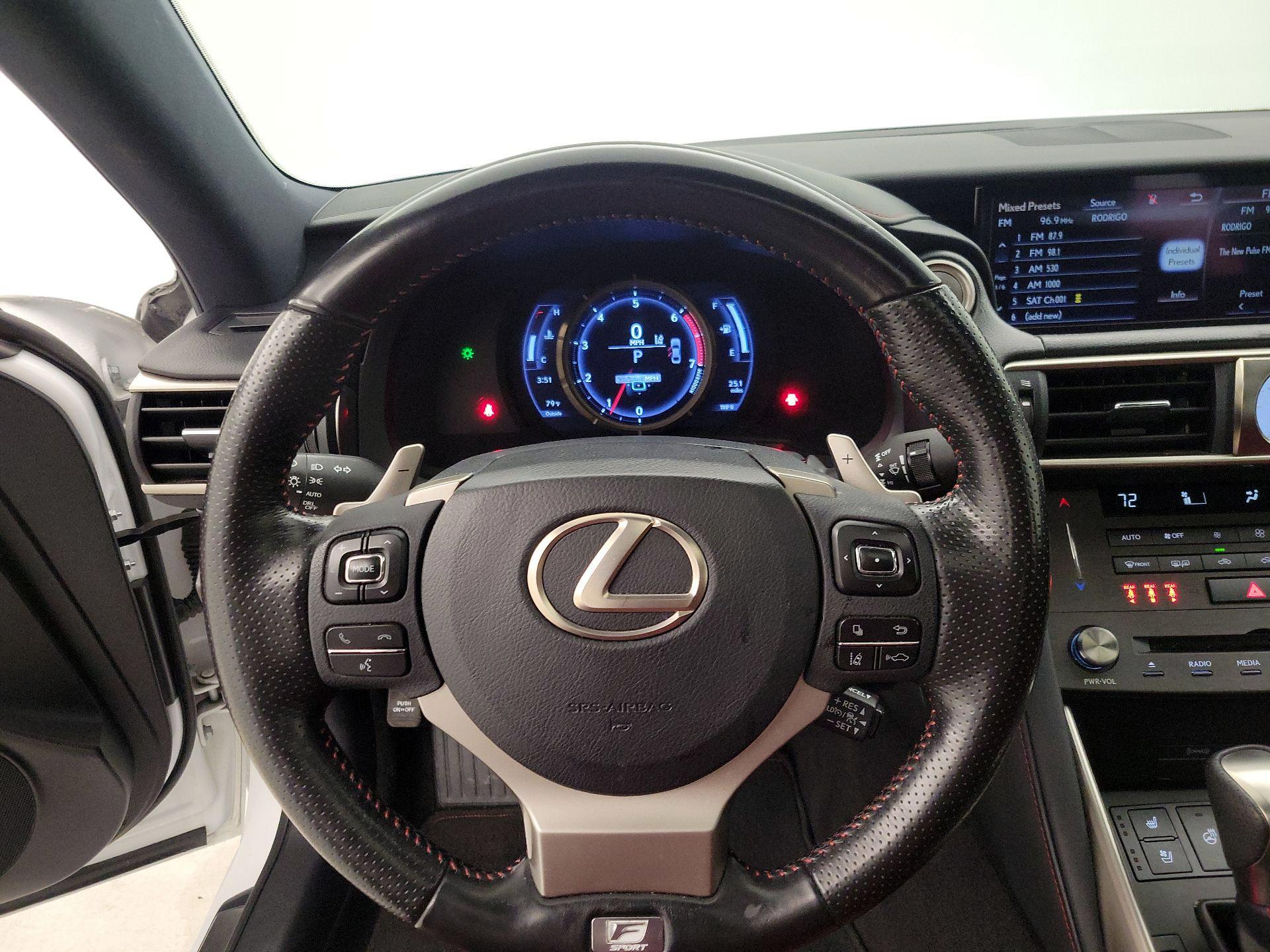 Thumbnail: 2020 Lexus IS - 10