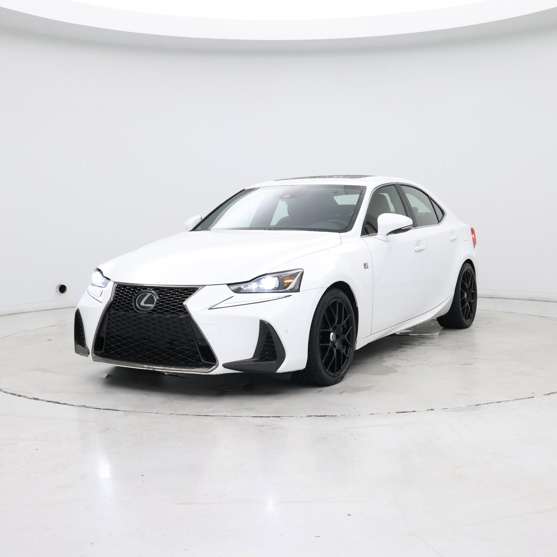 Thumbnail: 2020 Lexus IS - 4