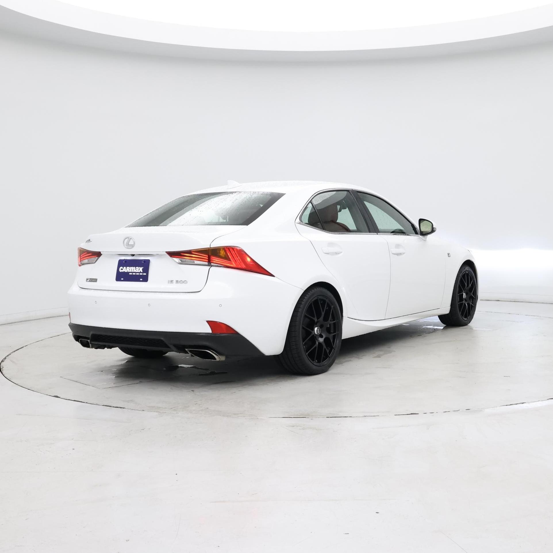 Thumbnail: 2020 Lexus IS - 8