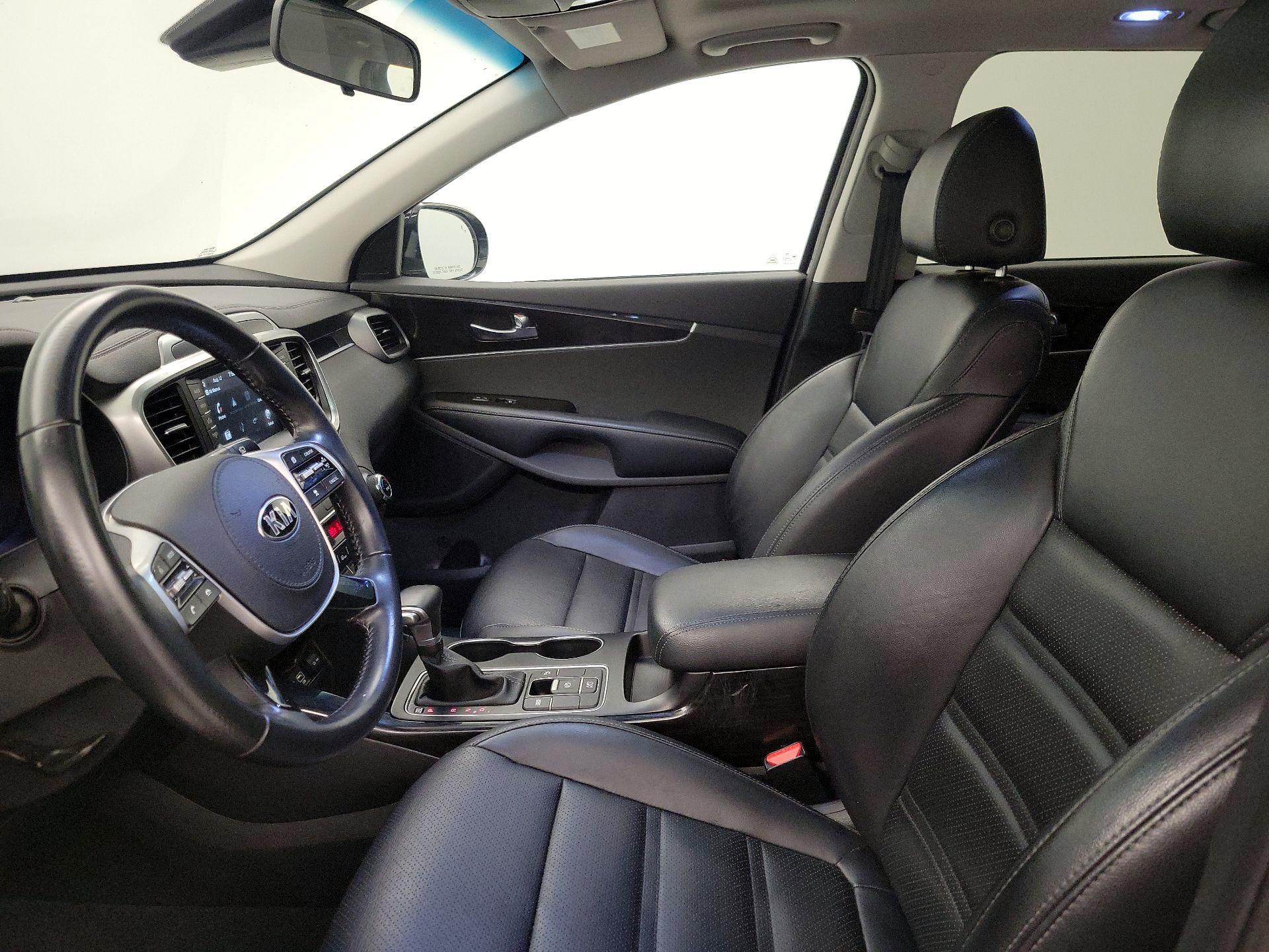 Thumbnail: 2020 Kia Sorento - 11