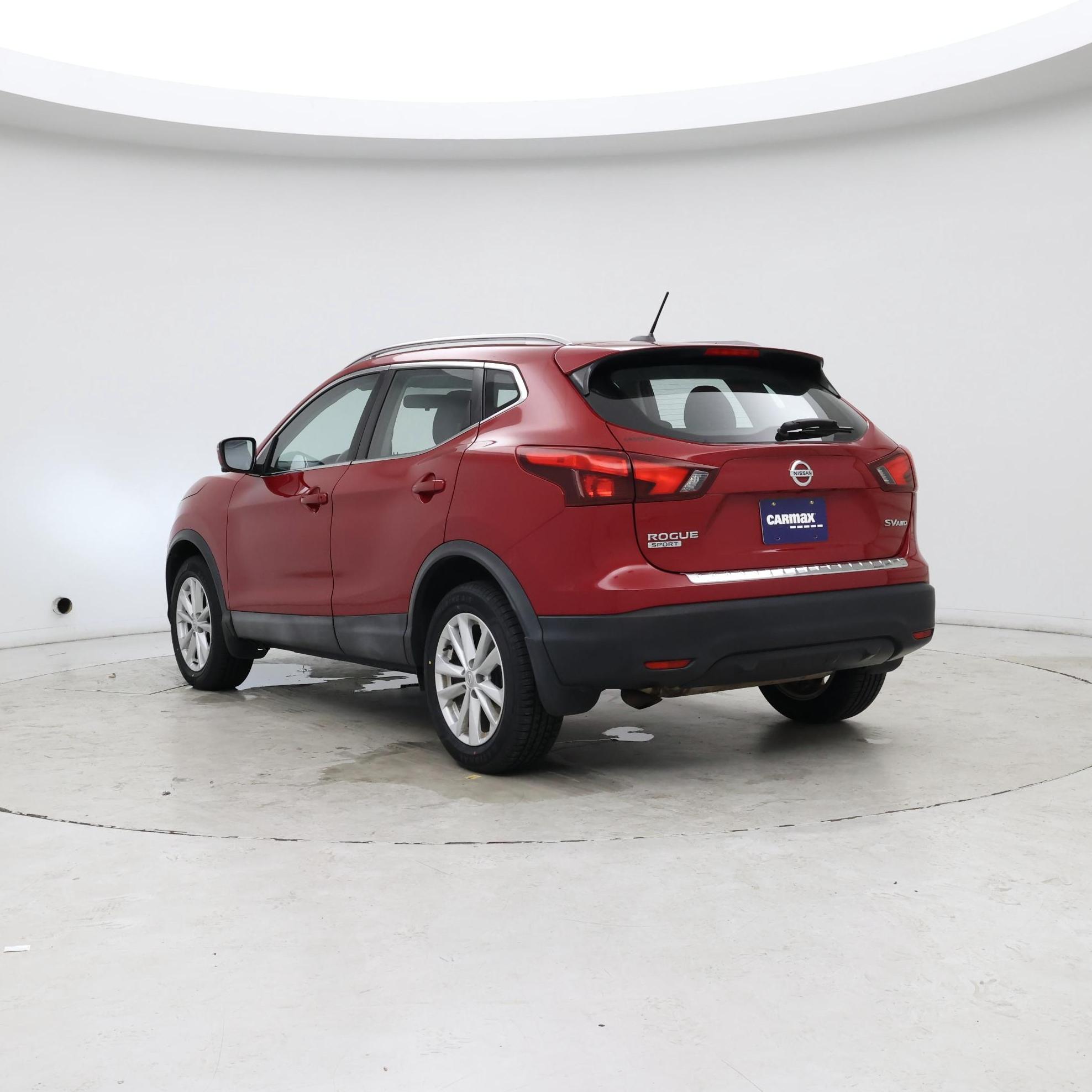 Thumbnail: 2017 Nissan Rogue Sport - 2