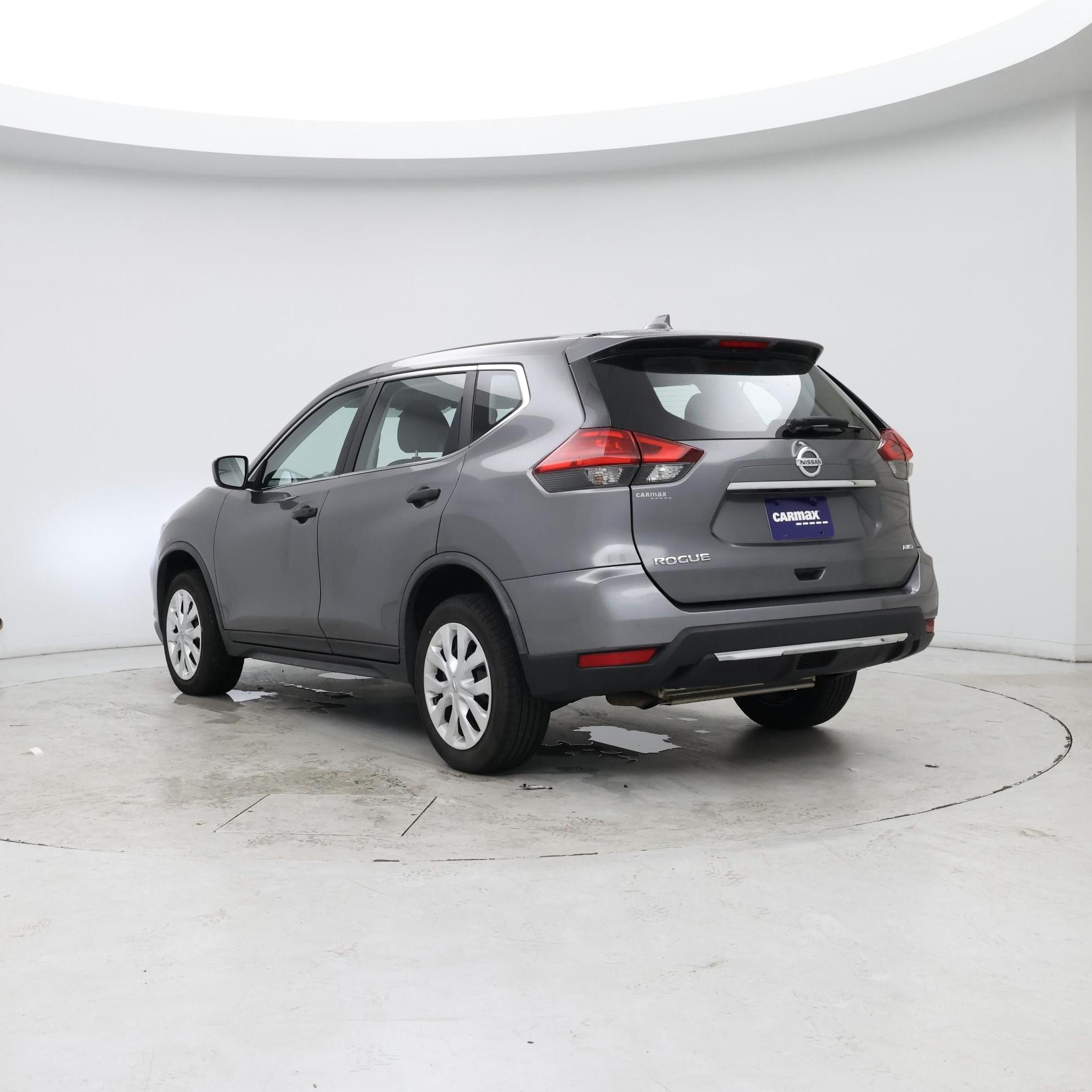 Thumbnail: 2017 Nissan Rogue - 2