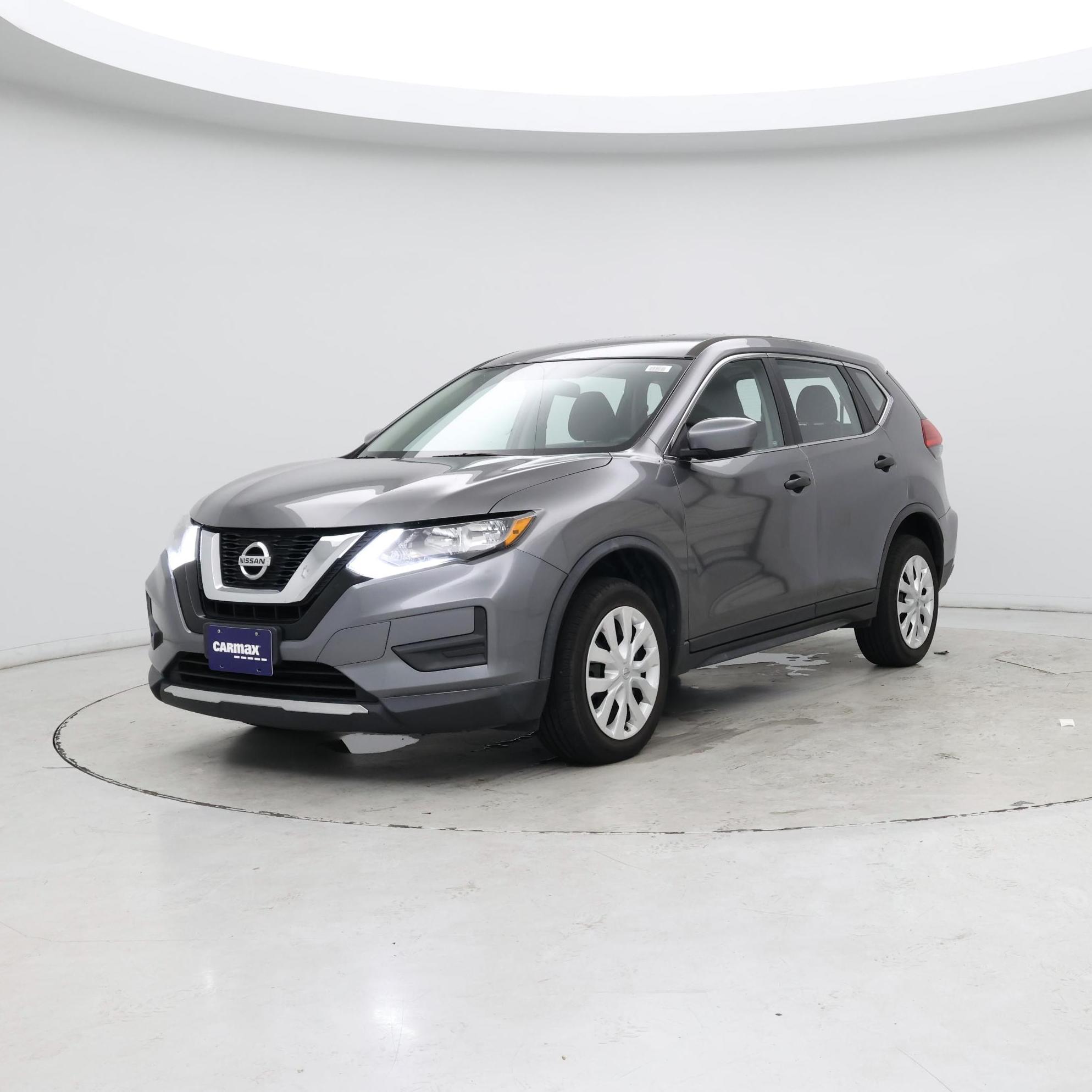 Thumbnail: 2017 Nissan Rogue - 4
