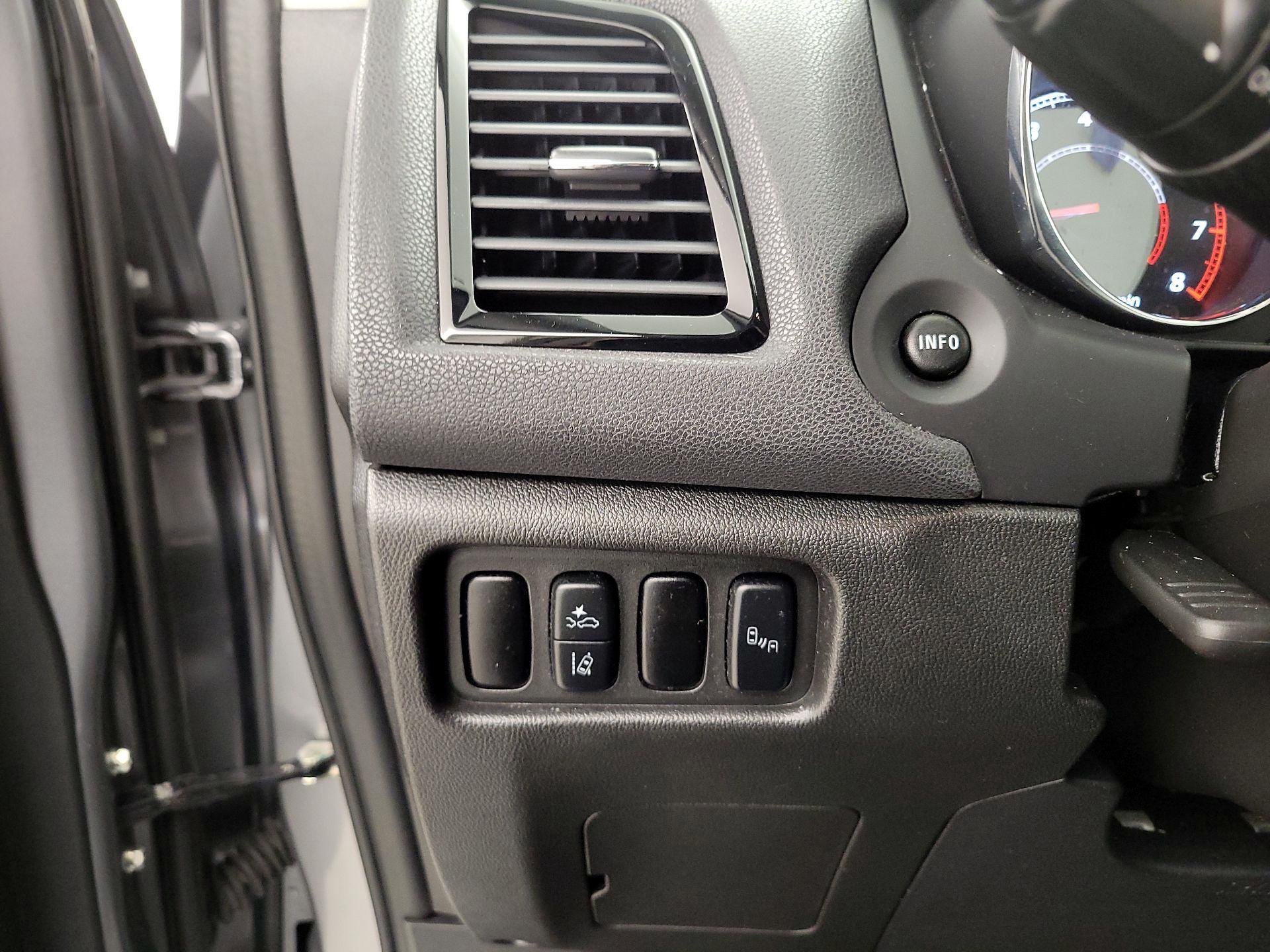 Thumbnail: 2021 Mitsubishi Outlander Sport - 13