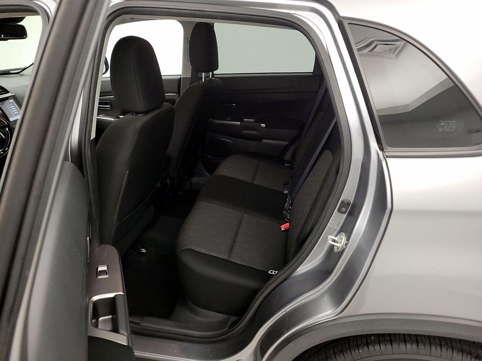 Thumbnail: 2021 Mitsubishi Outlander Sport - 19