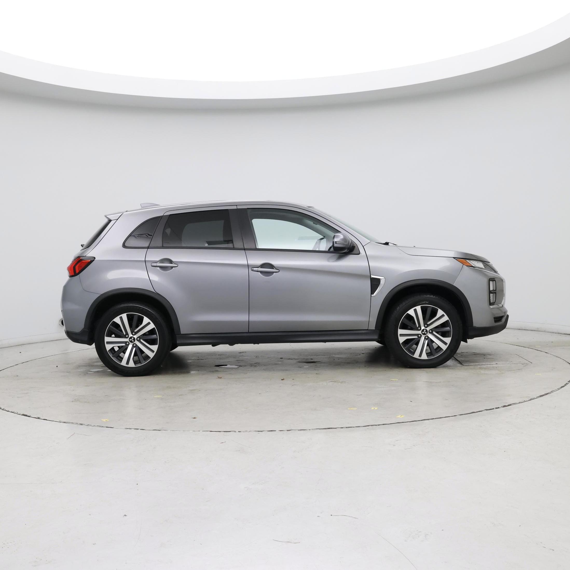 Thumbnail: 2021 Mitsubishi Outlander Sport - 7