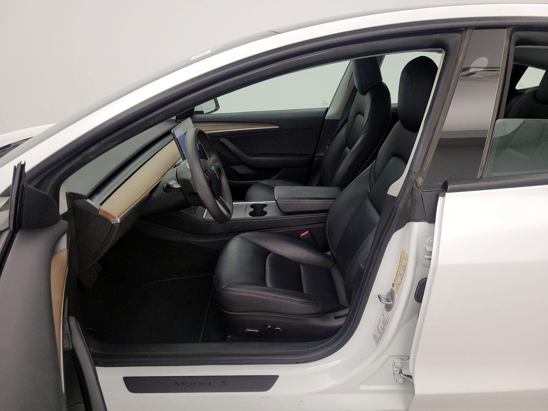 Thumbnail: 2021 Tesla Model 3 - 11