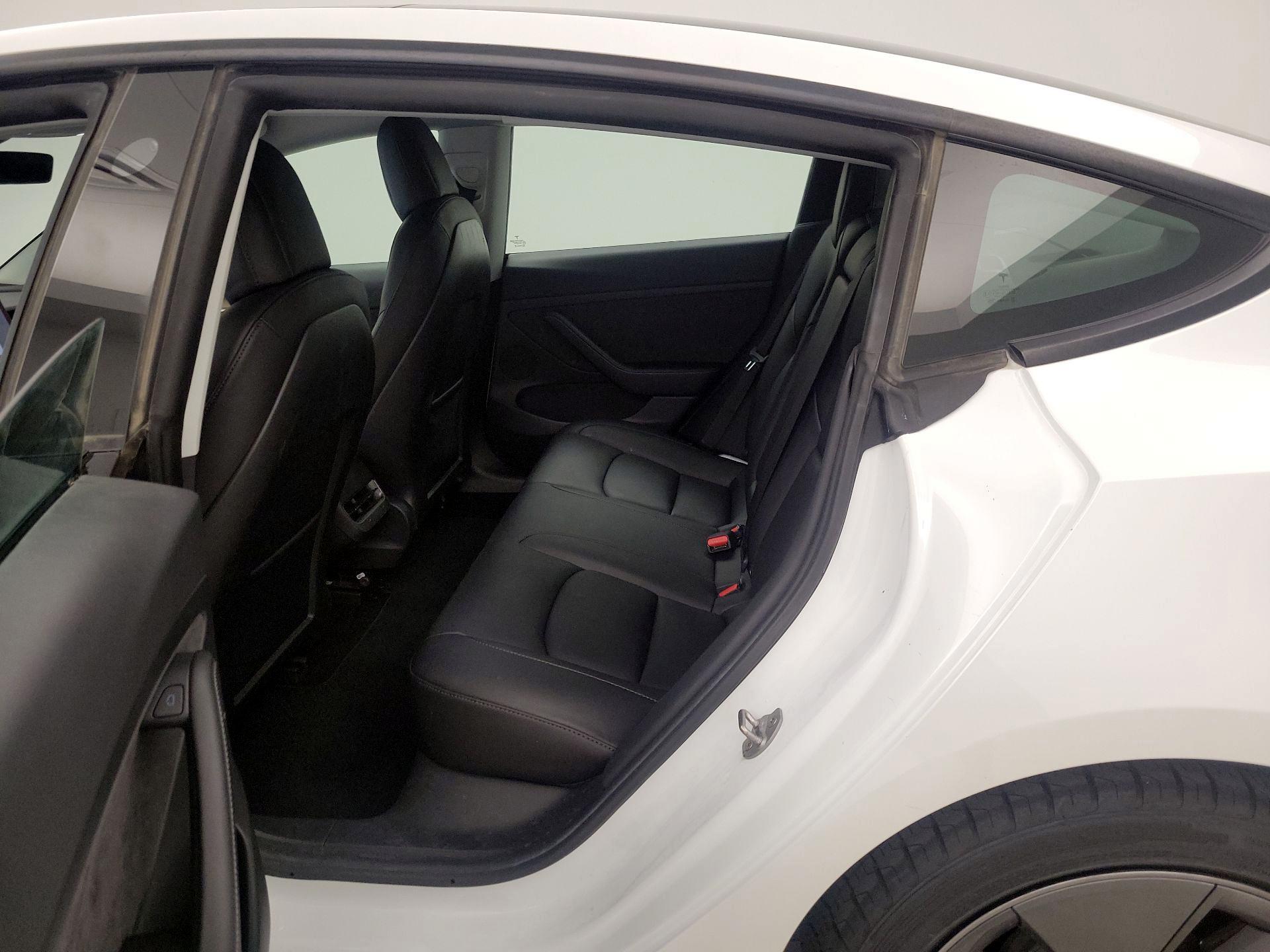Thumbnail: 2021 Tesla Model 3 - 18