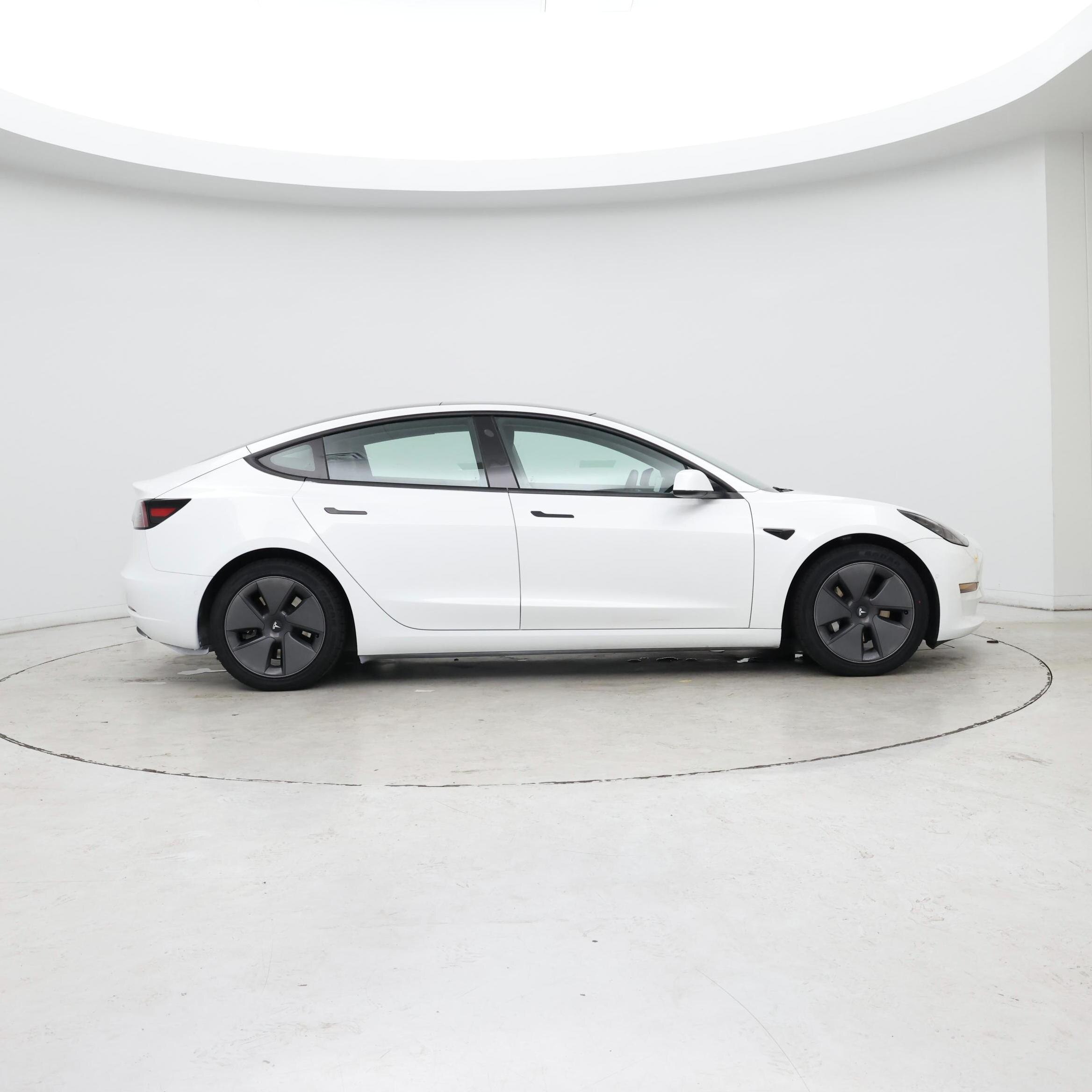 Thumbnail: 2021 Tesla Model 3 - 7
