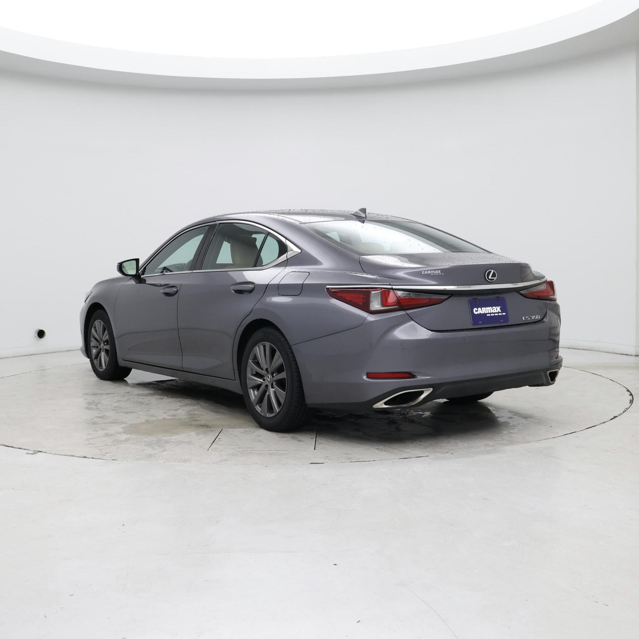 Thumbnail: 2020 Lexus ES - 2