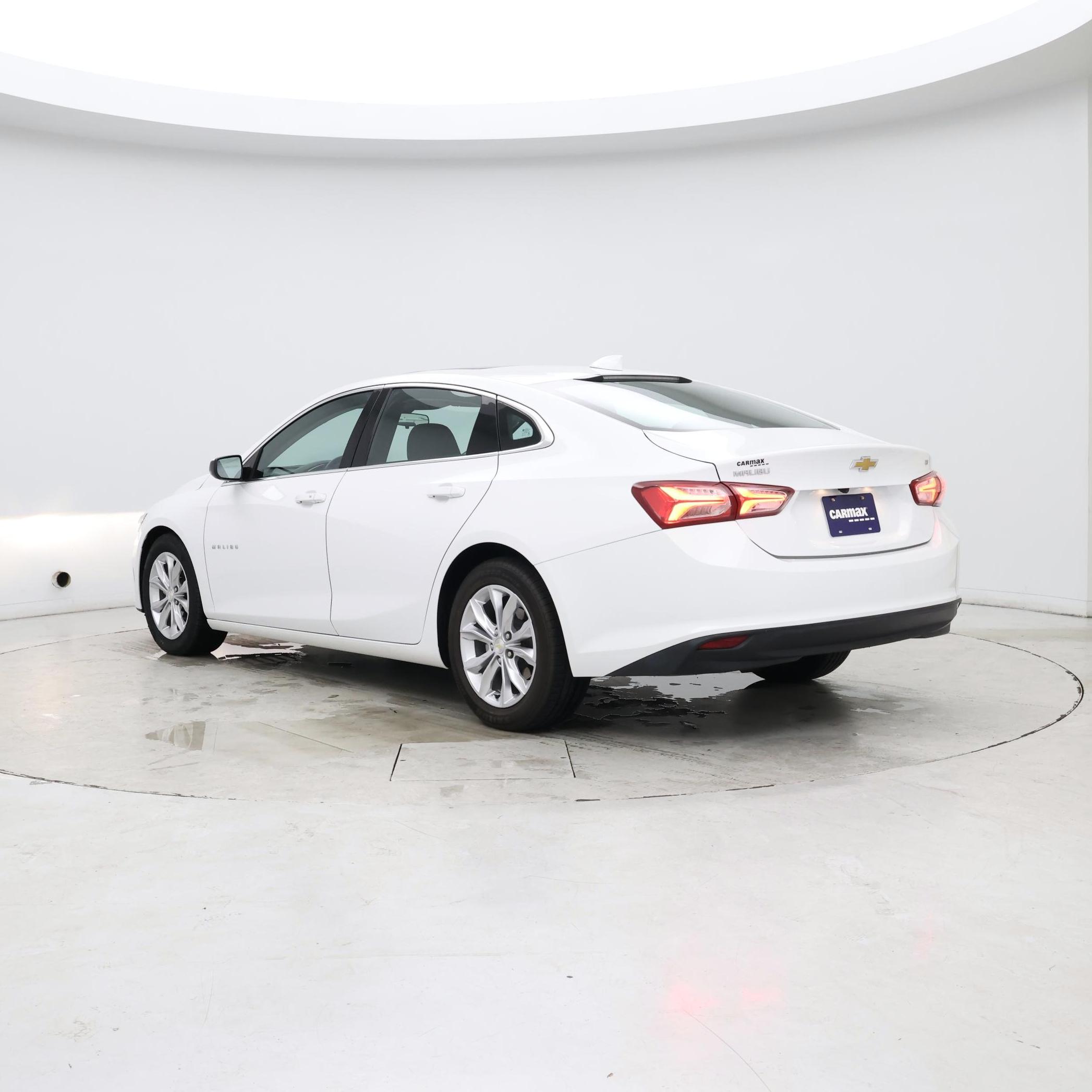 Thumbnail: 2022 Chevrolet Malibu - 2