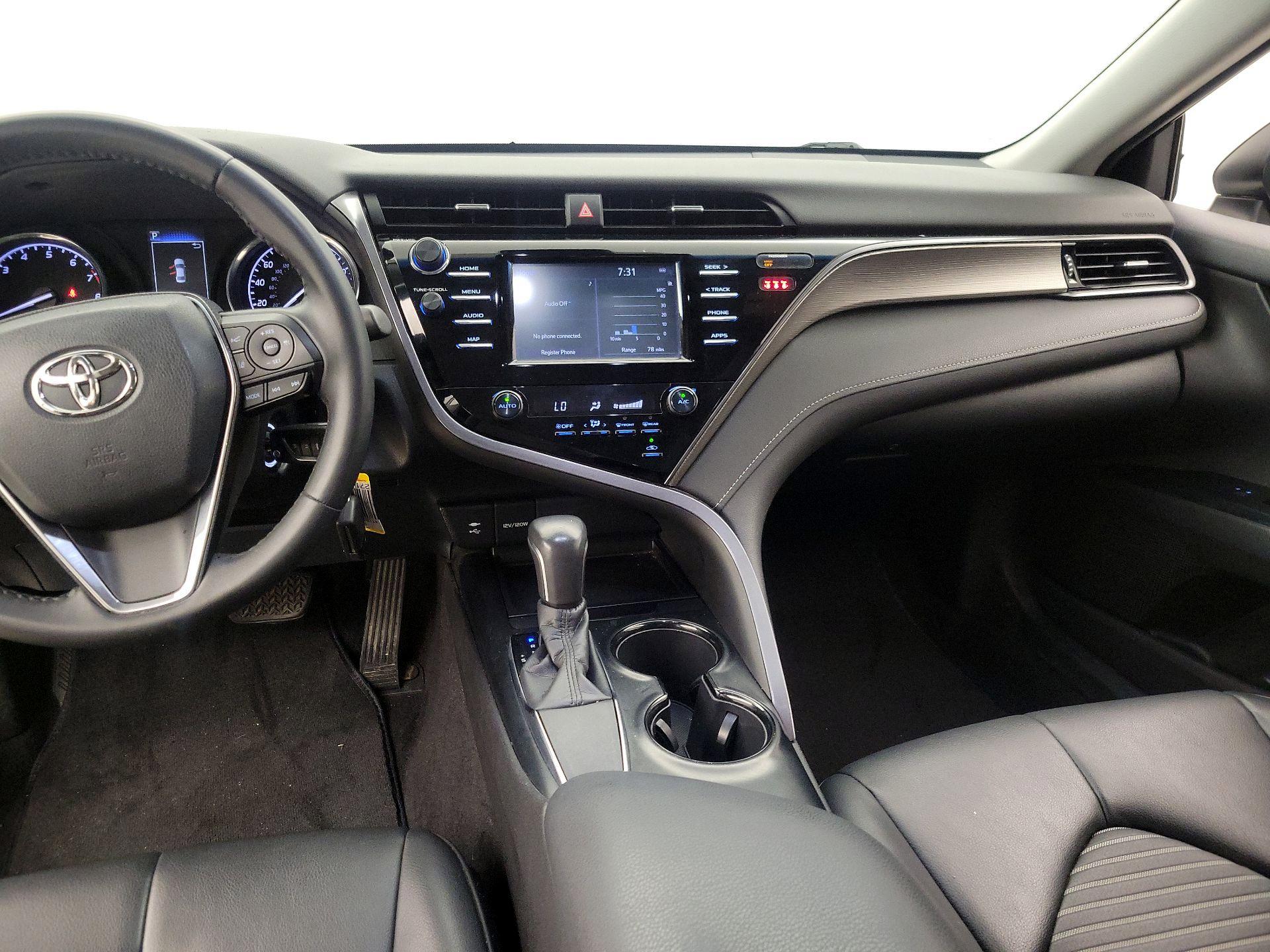 Thumbnail: 2019 Toyota Camry - 9