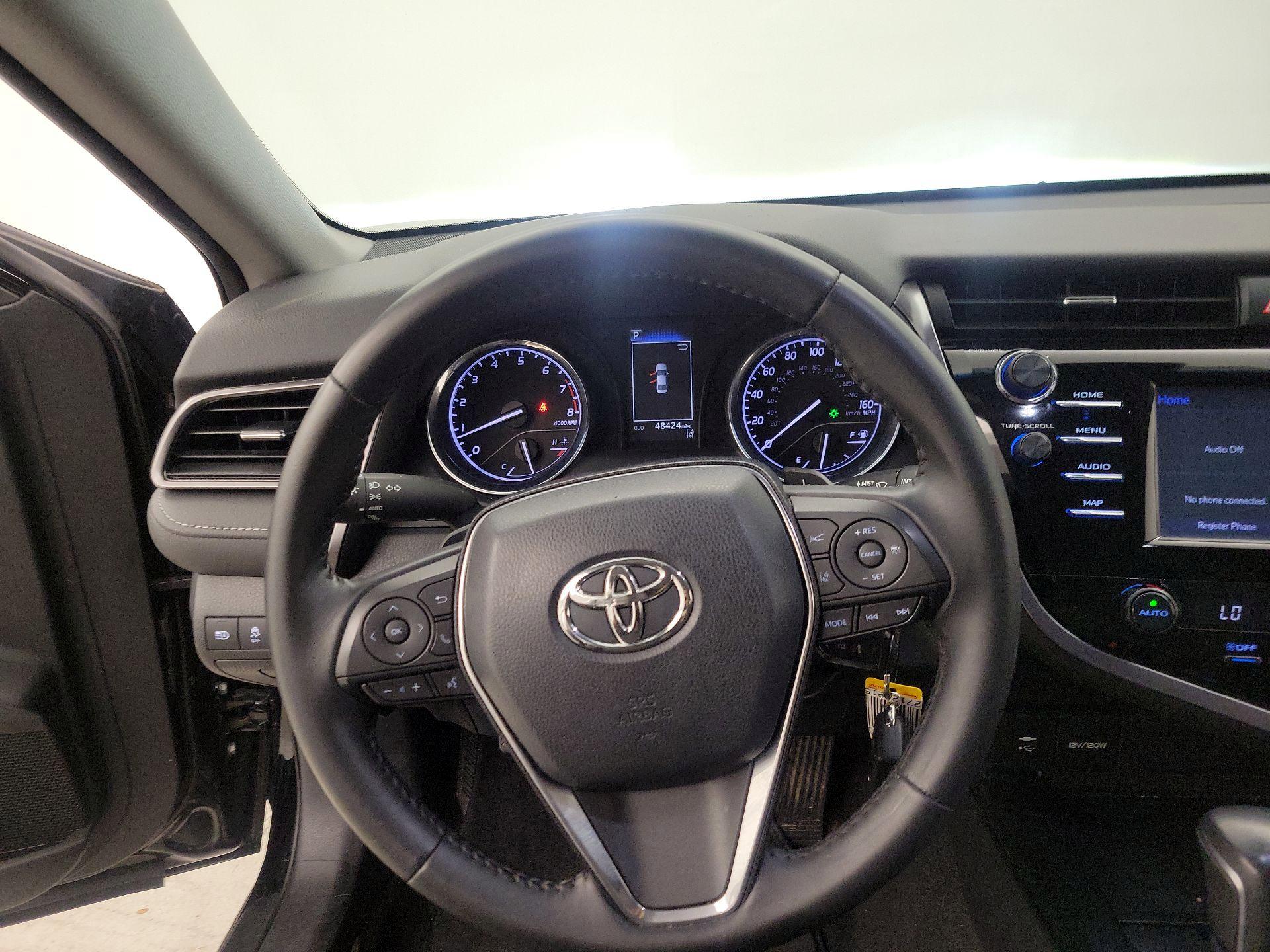 Thumbnail: 2019 Toyota Camry - 10