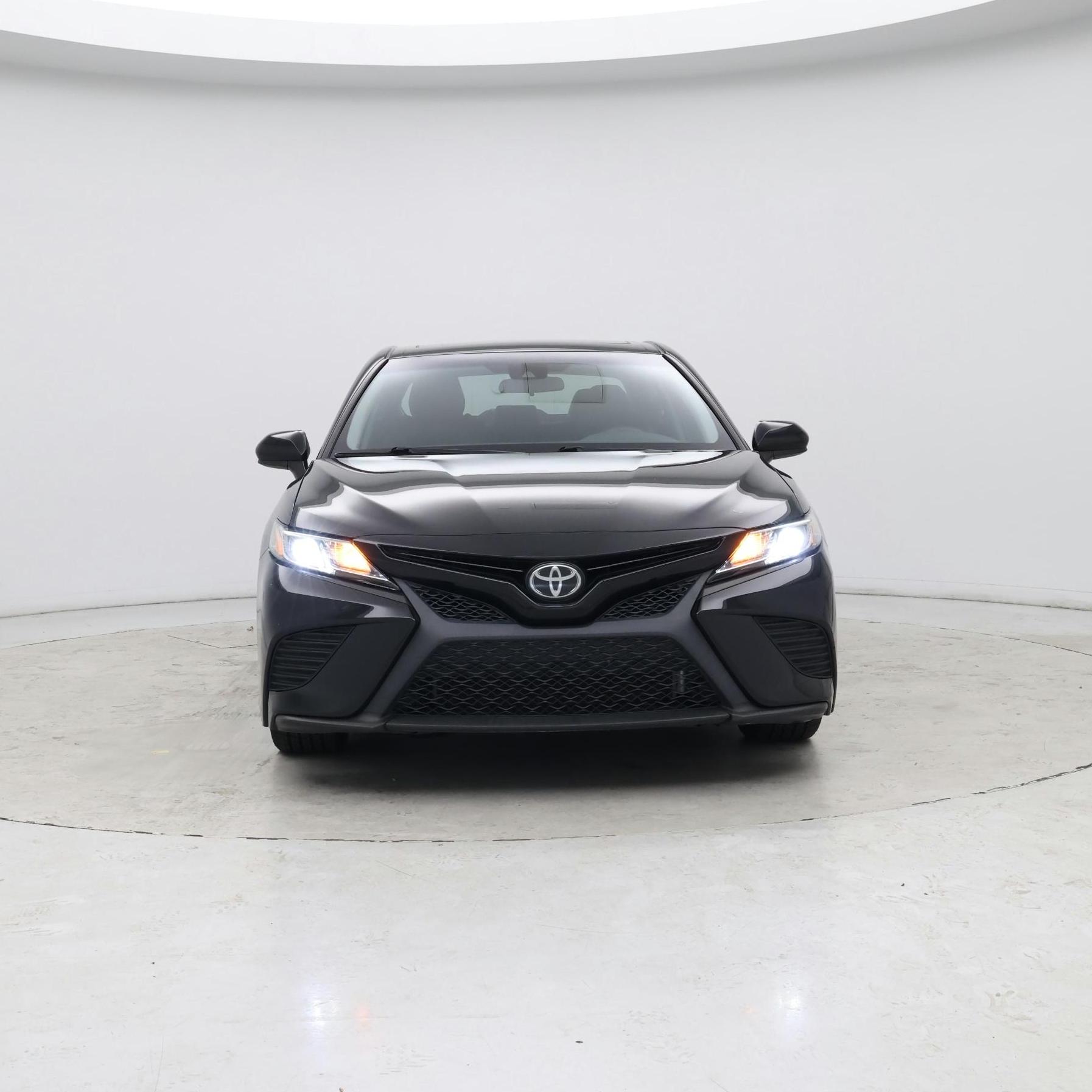 Thumbnail: 2019 Toyota Camry - 5