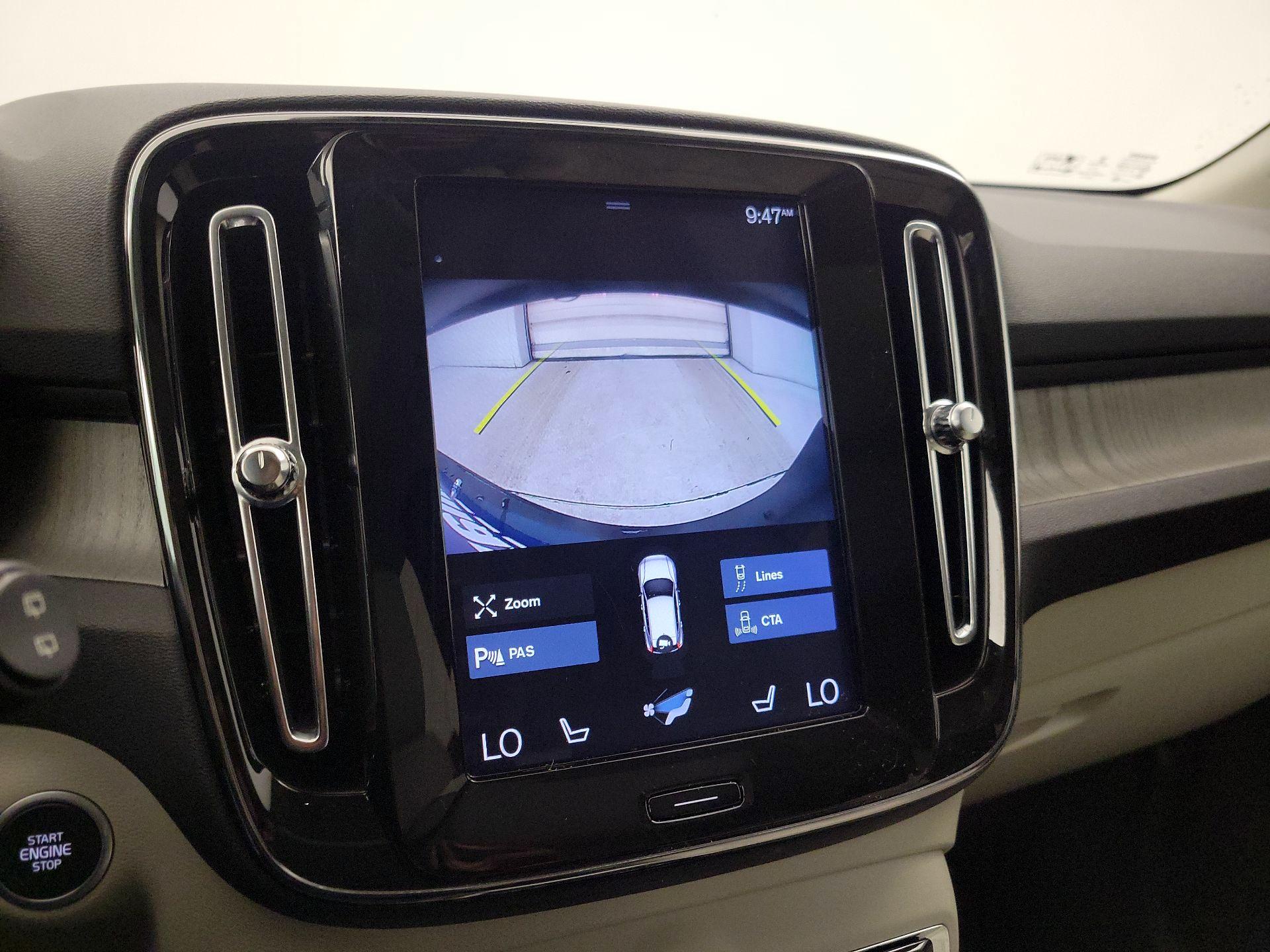 Thumbnail: 2020 Volvo XC40 - 14